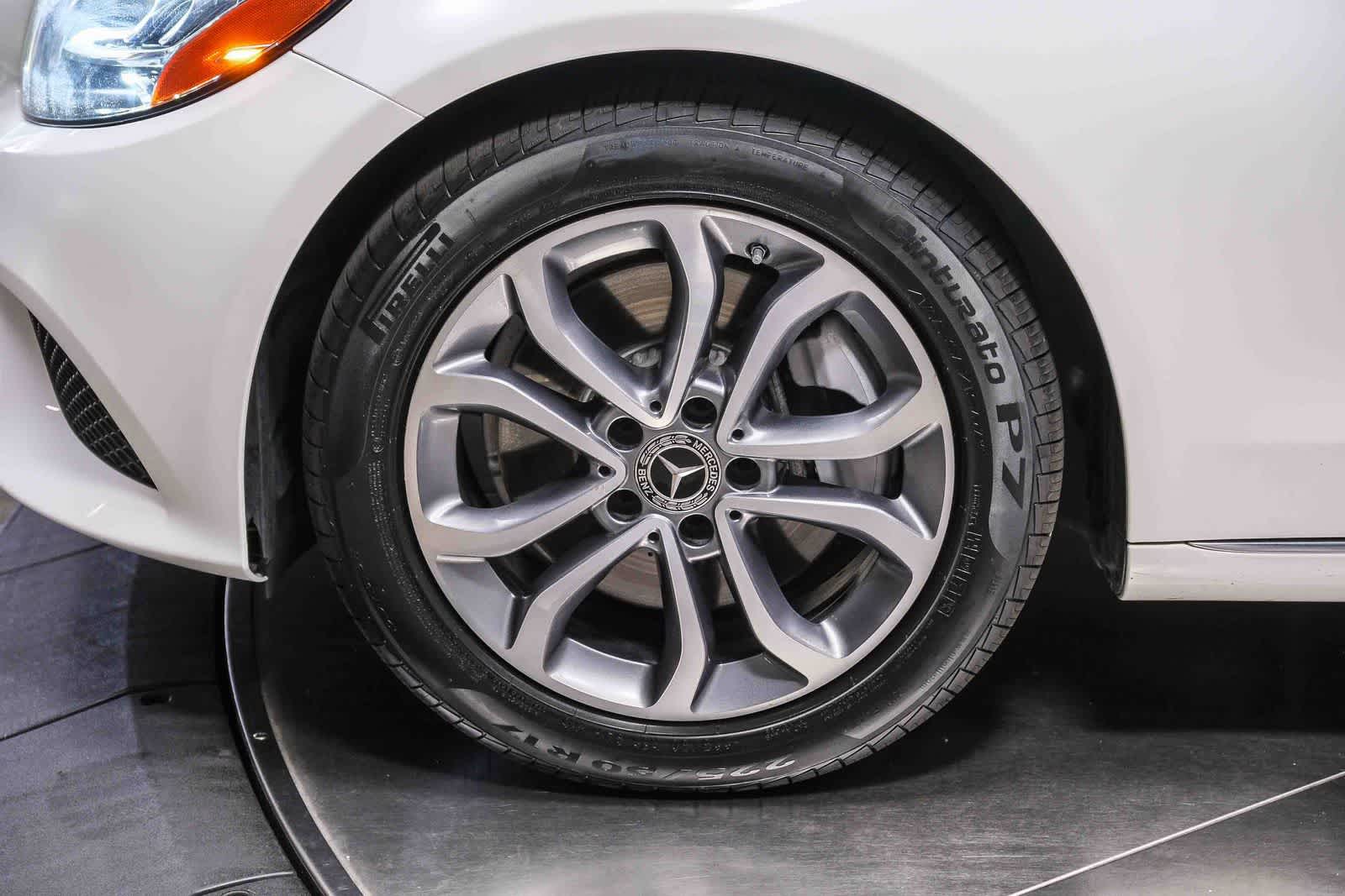 Thumbnail: 2019 Mercedes-Benz C-Class - 9