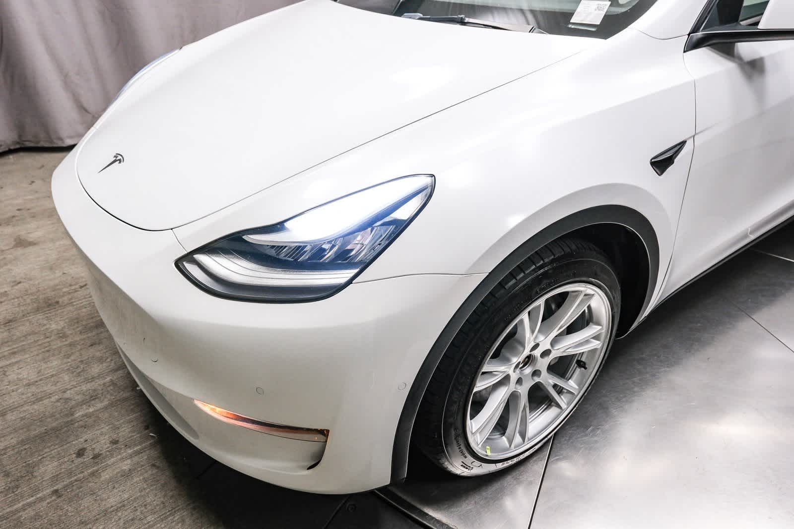 Thumbnail: 2021 Tesla Model Y - 12
