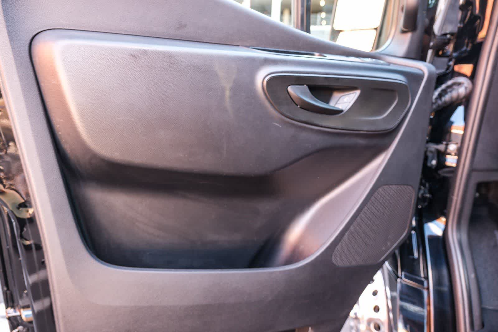 Thumbnail: 2023 Mercedes-Benz Sprinter - 23