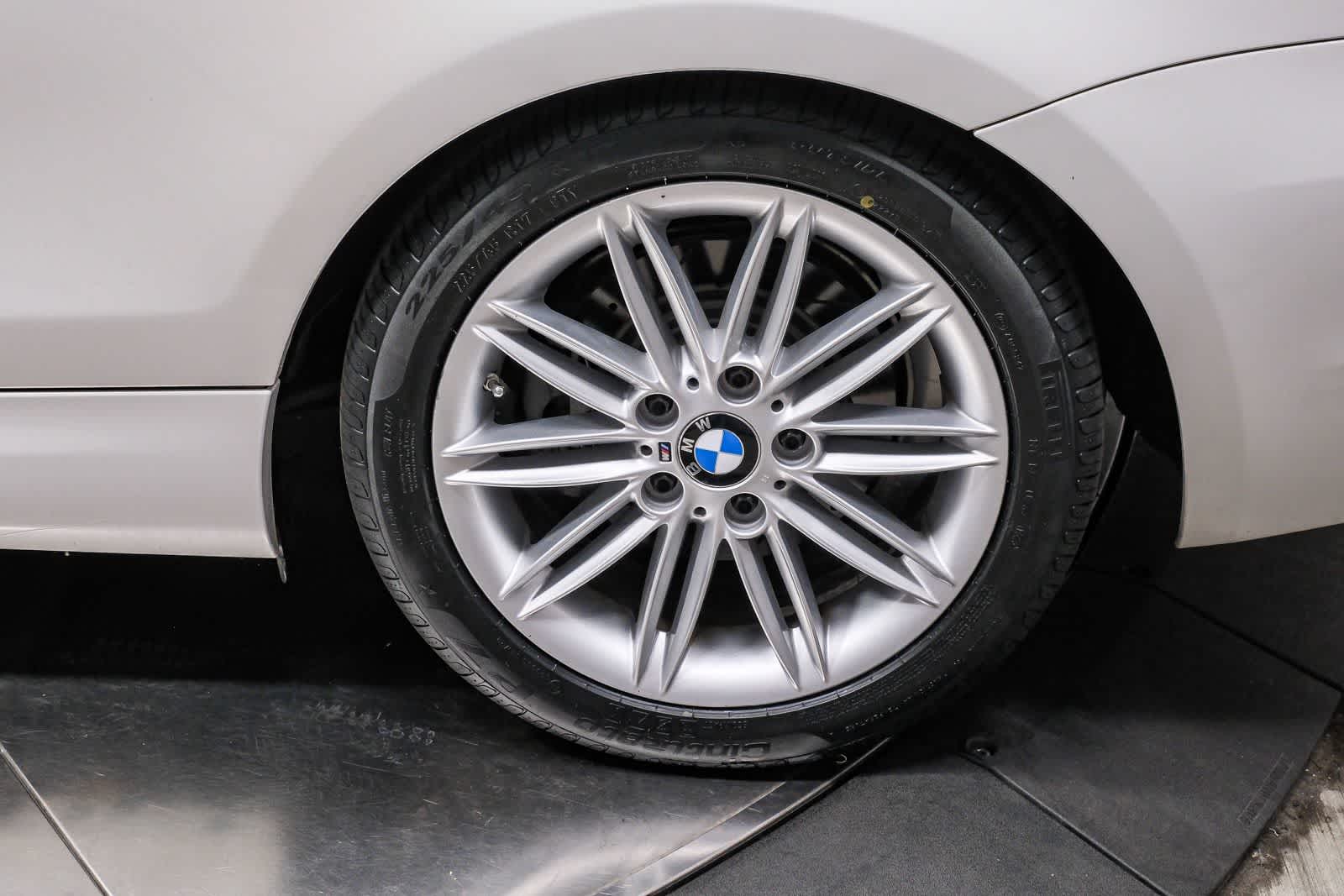 Thumbnail: 2012 BMW 1 Series - 9