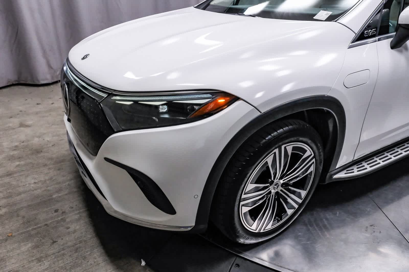 Thumbnail: 2023 Mercedes-Benz EQS - 12