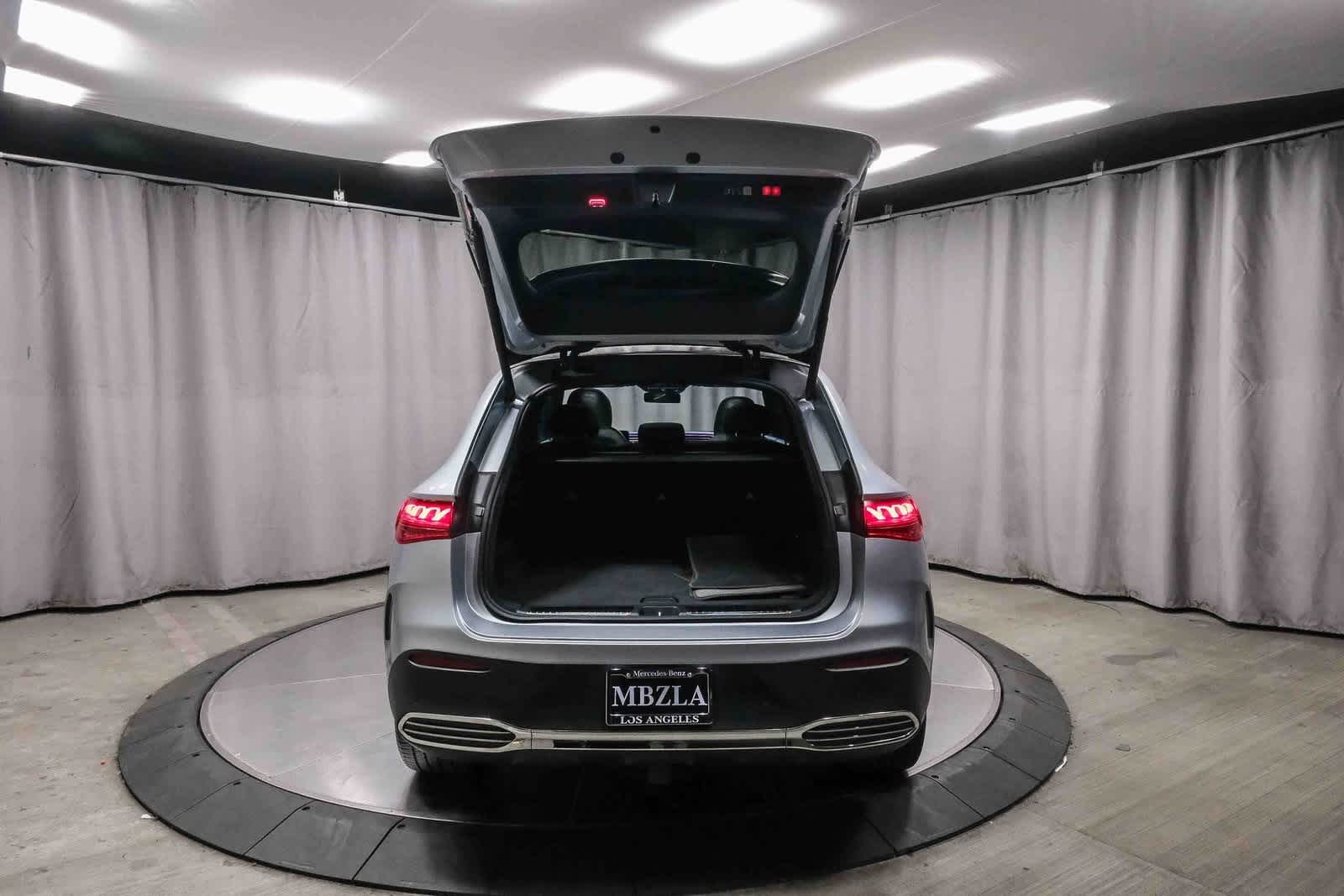 Thumbnail: 2025 Mercedes-Benz EQE - 25