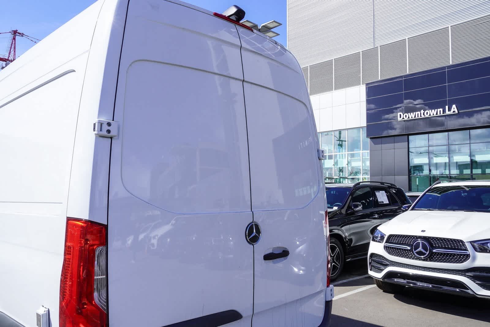 Thumbnail: 2019 Mercedes-Benz Sprinter - 7