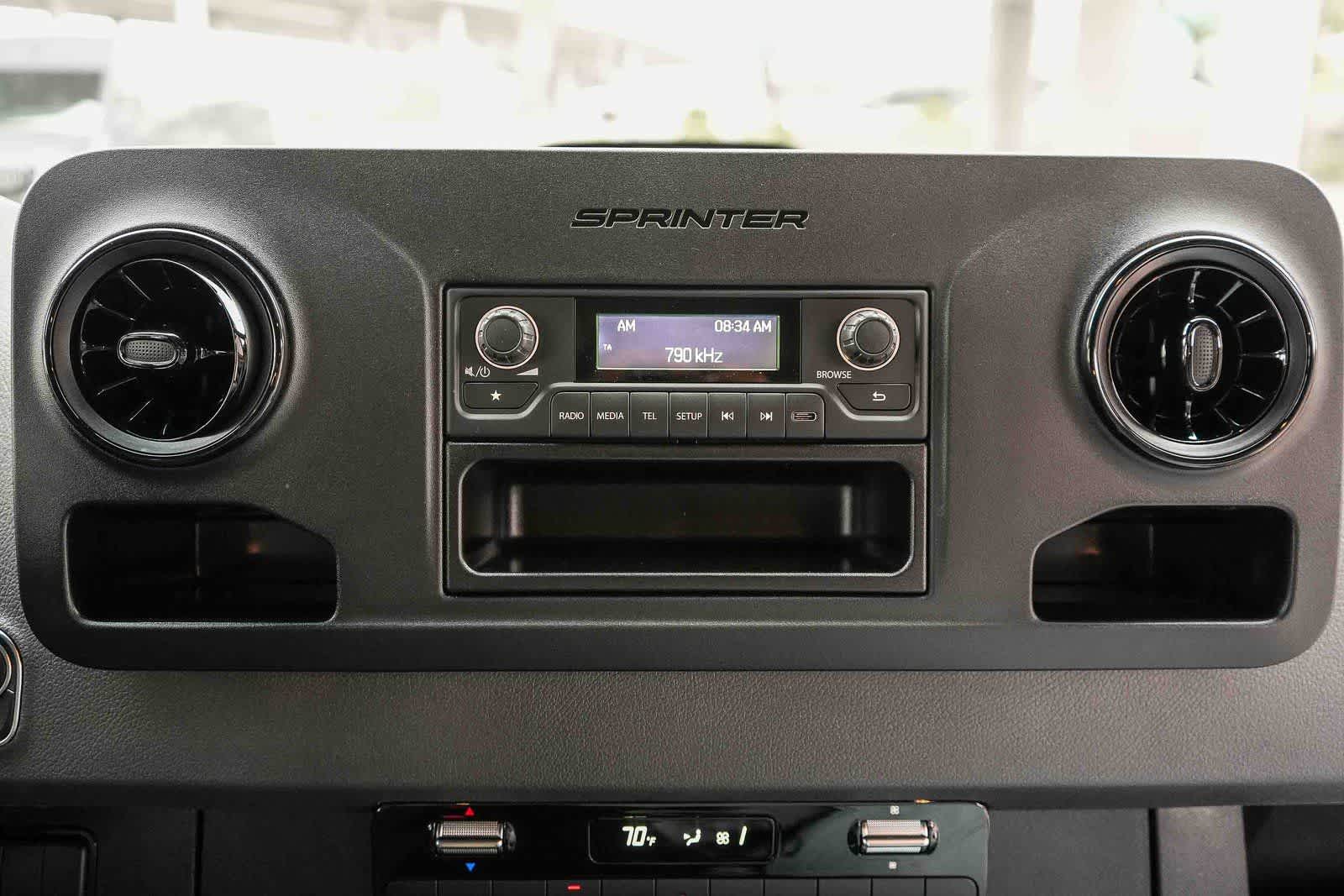 Thumbnail: 2026 Mercedes-Benz Sprinter - 14