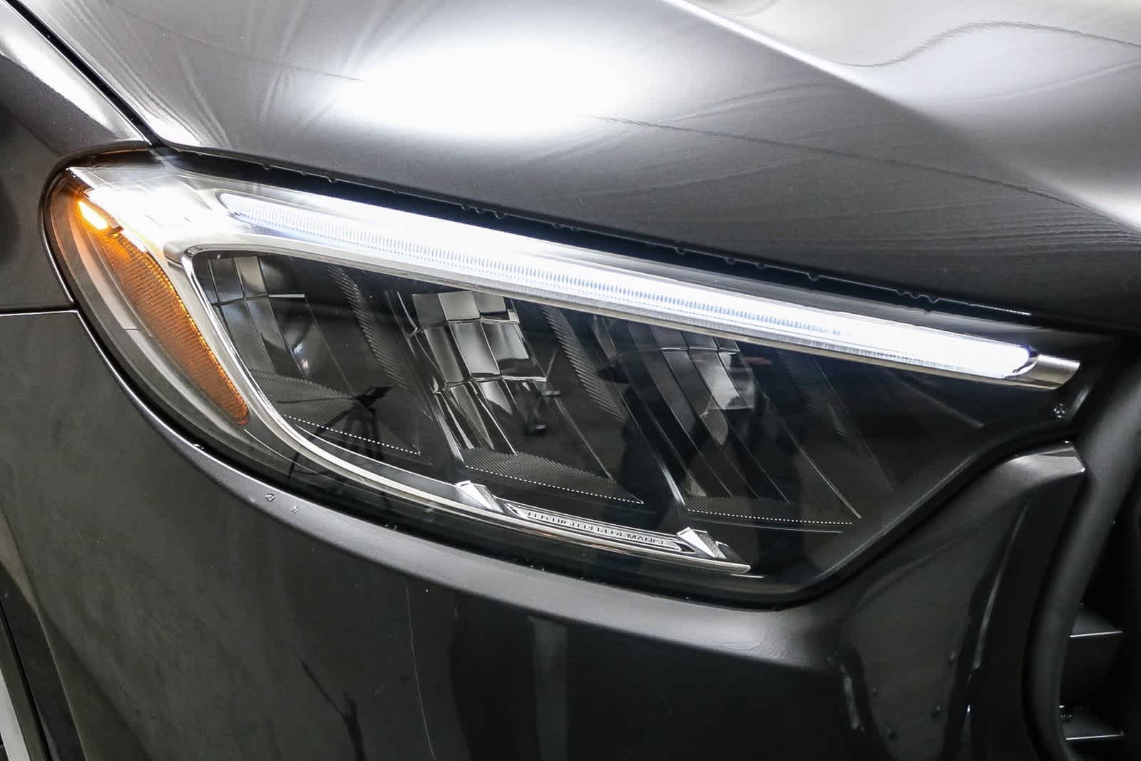 Thumbnail: 2025 Mercedes-Benz GLC - 4