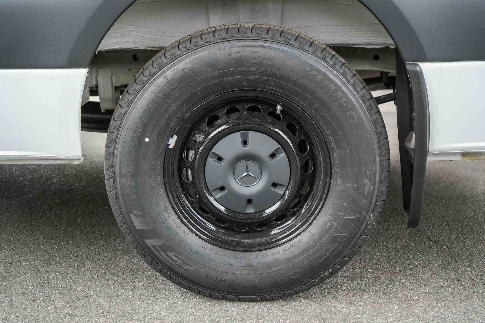 Thumbnail: 2026 Mercedes-Benz Sprinter - 10