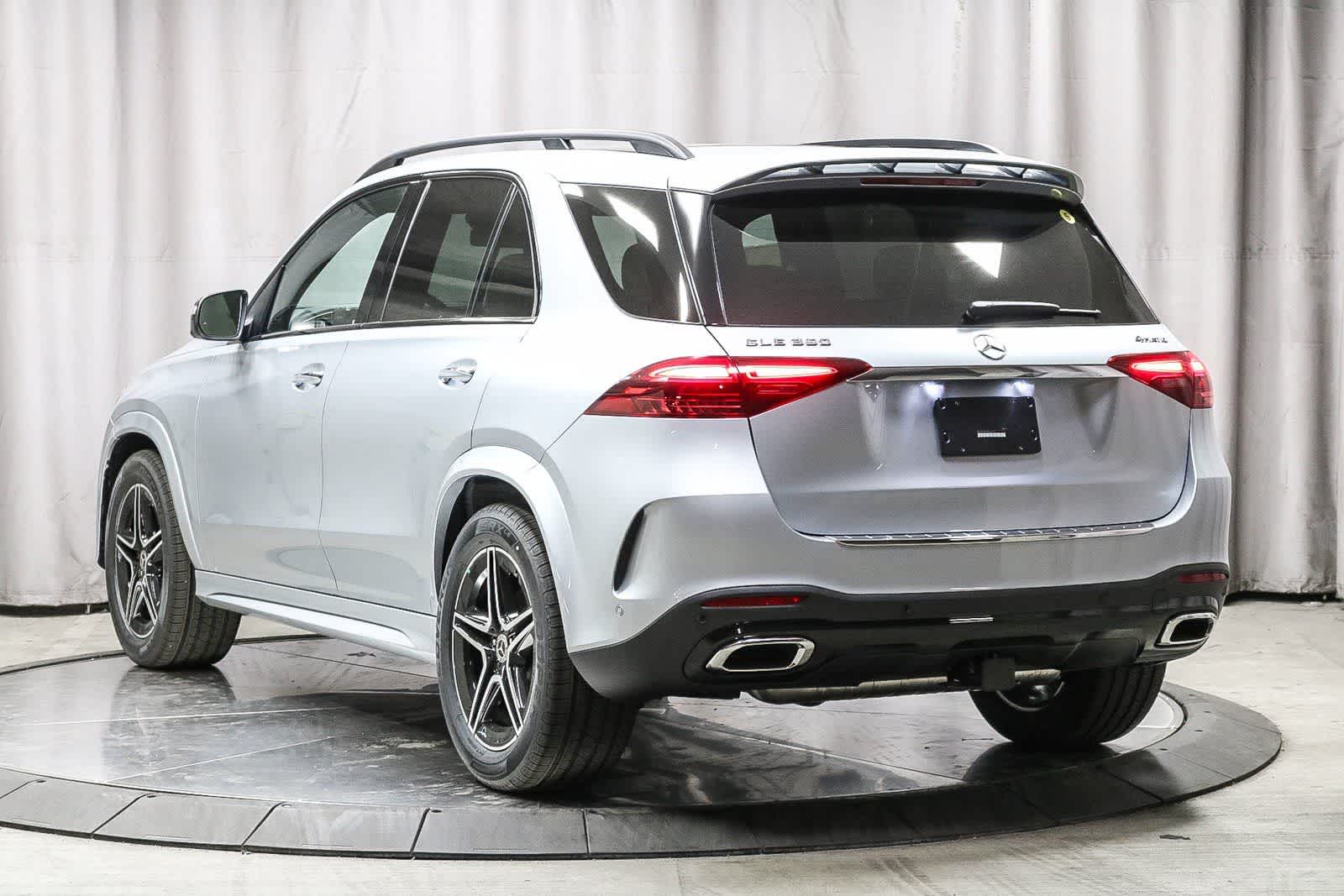 Thumbnail: 2026 Mercedes-Benz GLE - 6