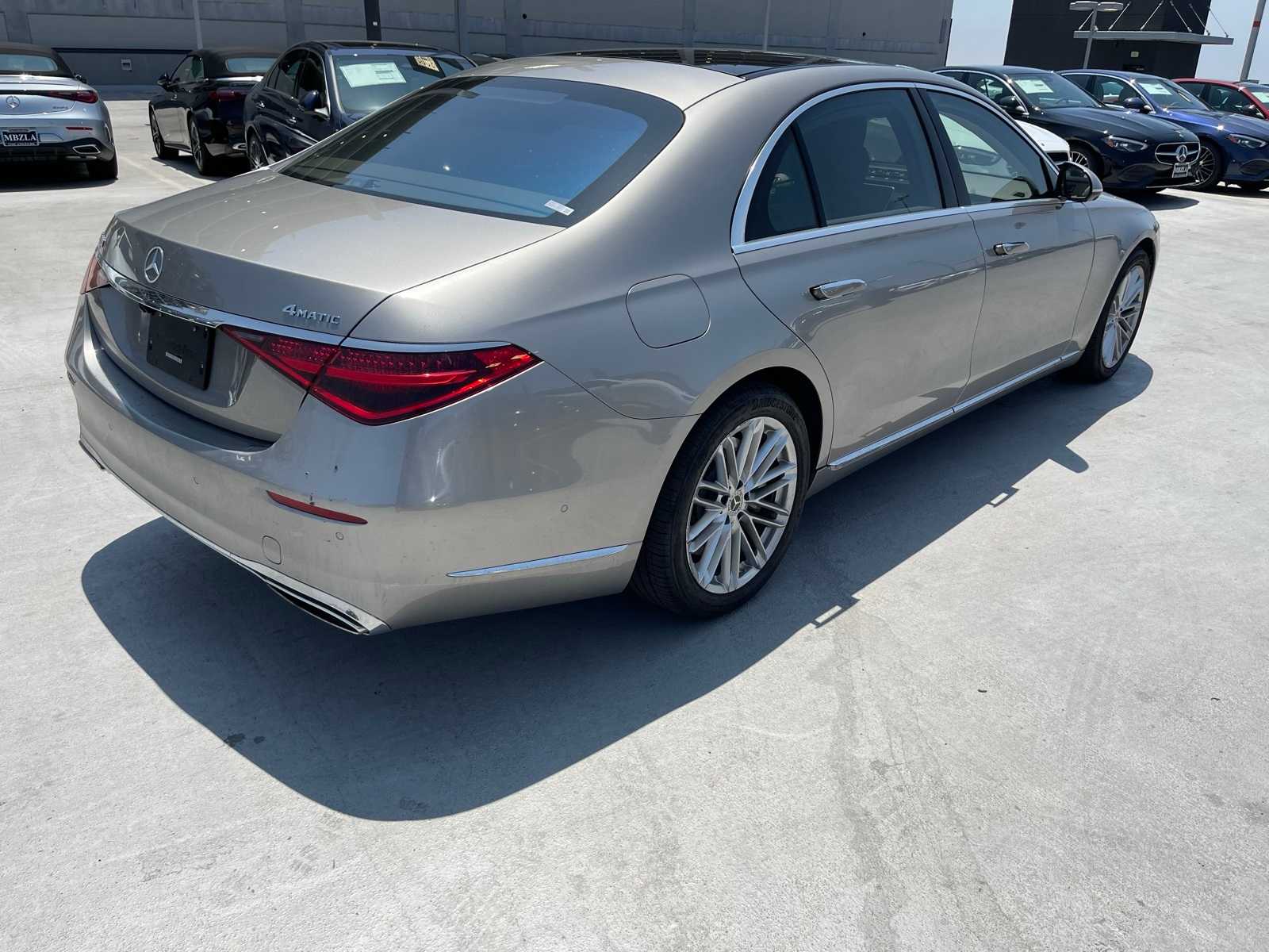 Thumbnail: 2021 Mercedes-Benz S-Class - 3