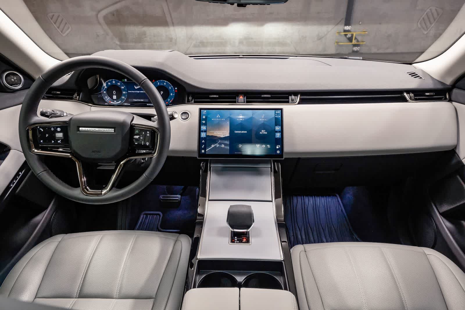 Thumbnail: 2025 Land Rover Range Rover Evoque - 15