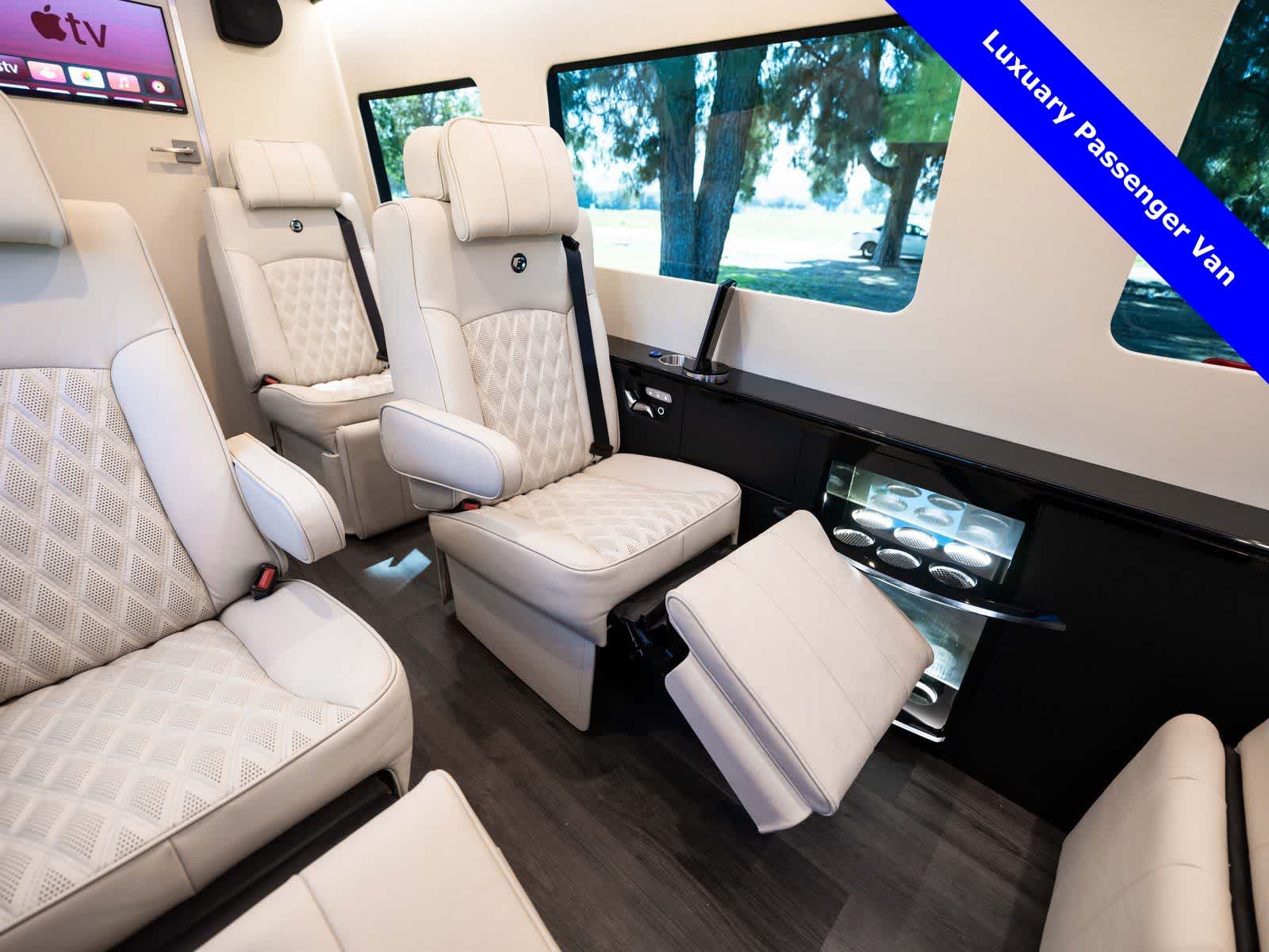 Thumbnail: 2024 Mercedes-Benz Sprinter - 44