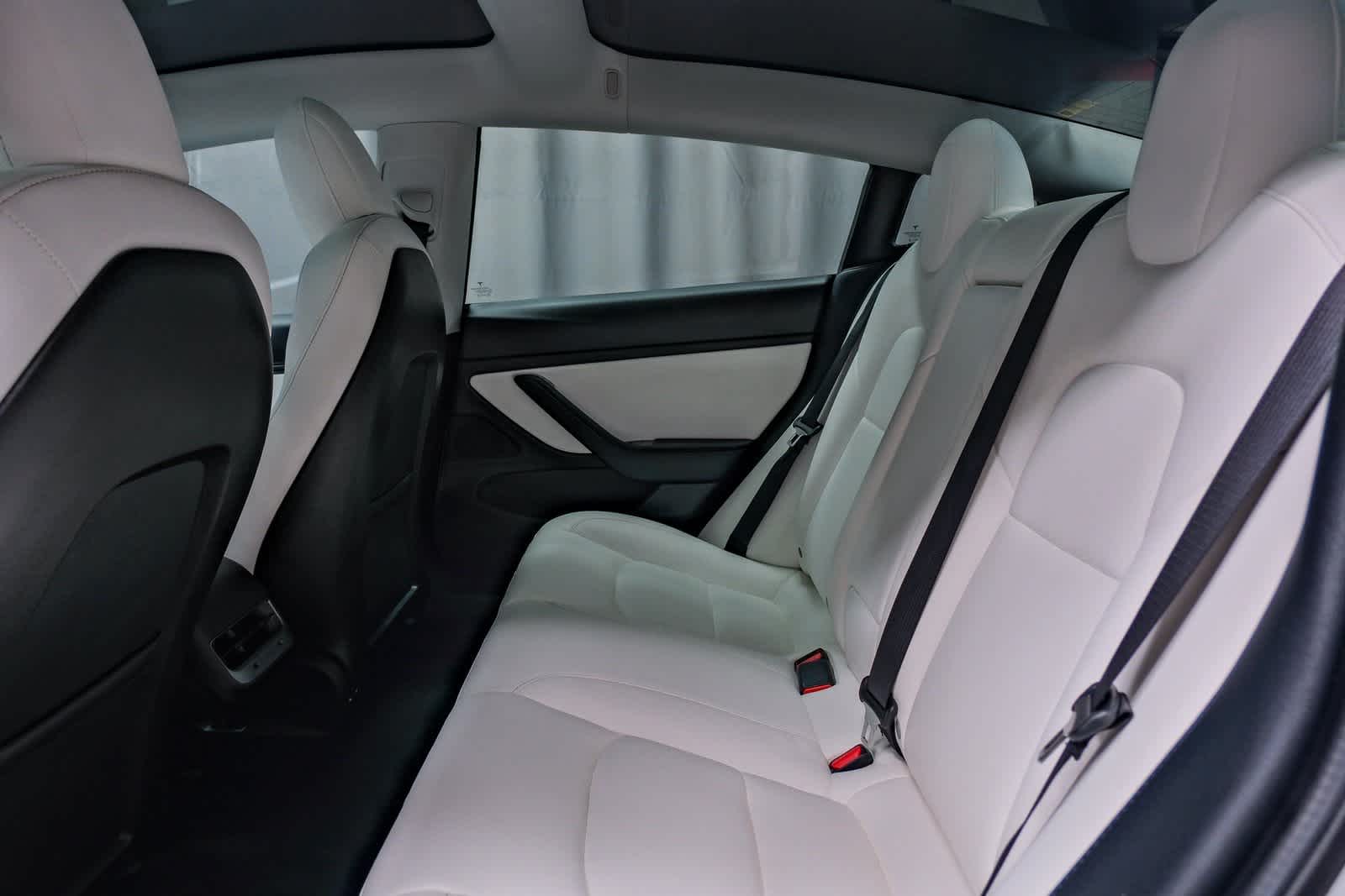 Thumbnail: 2020 Tesla Model 3 - 16