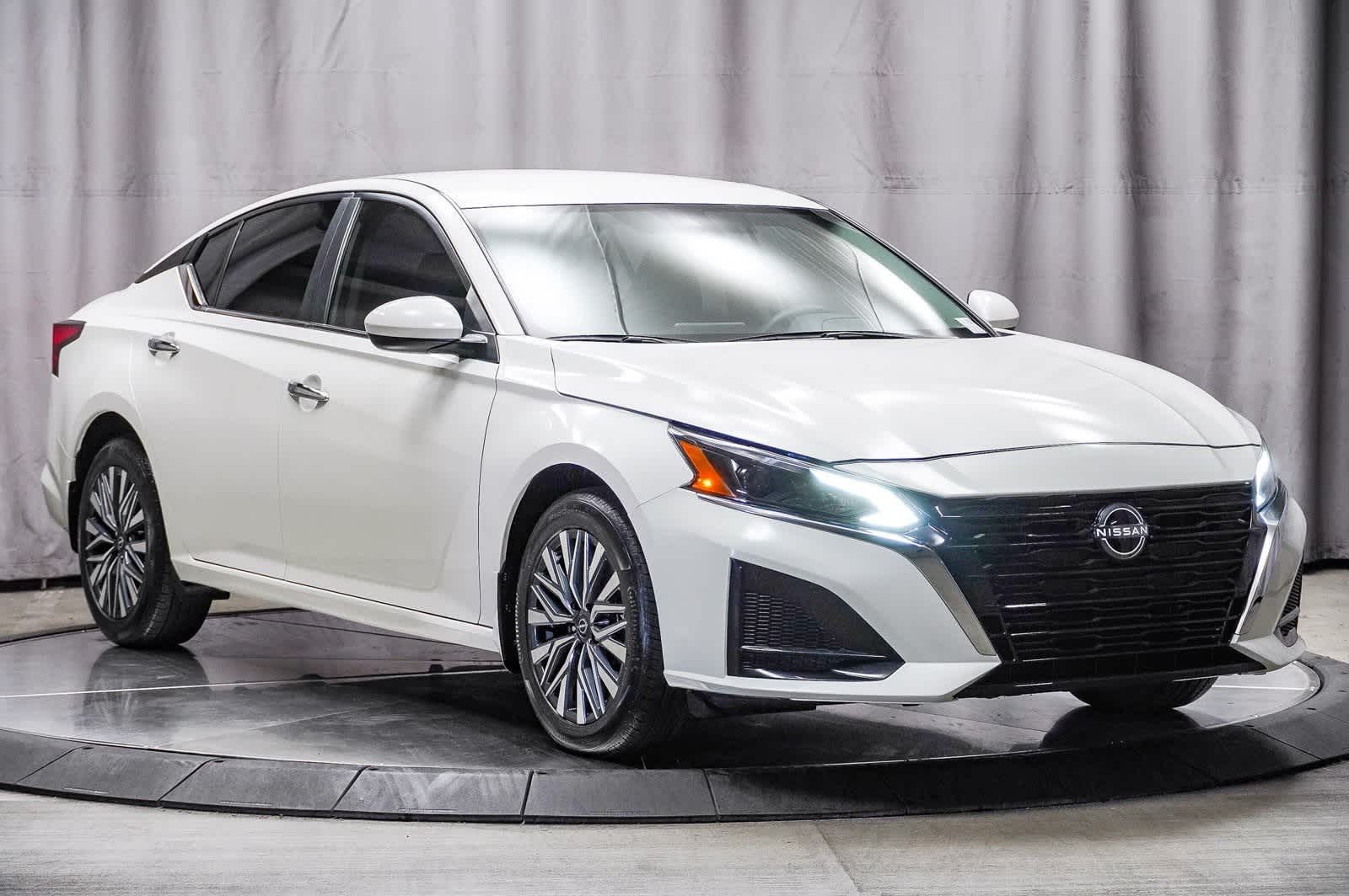 2023 Nissan Altima SV 5