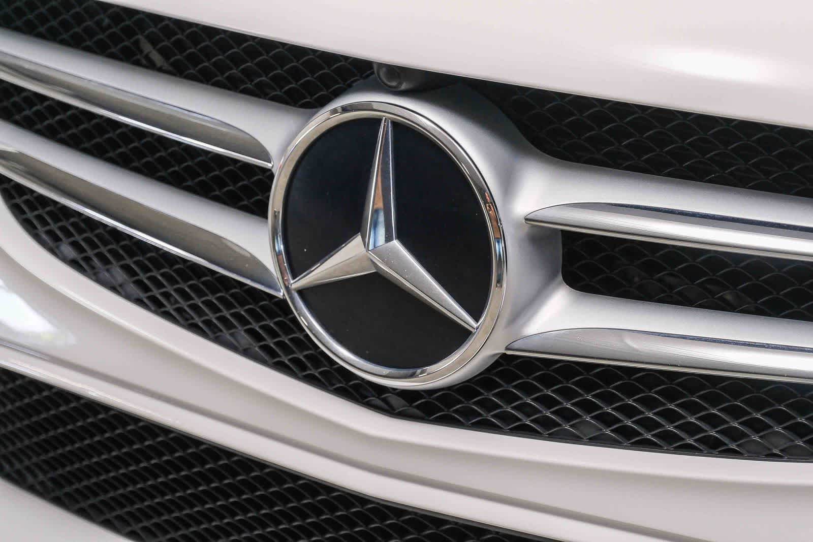 Thumbnail: 2019 Mercedes-Benz C-Class - 12