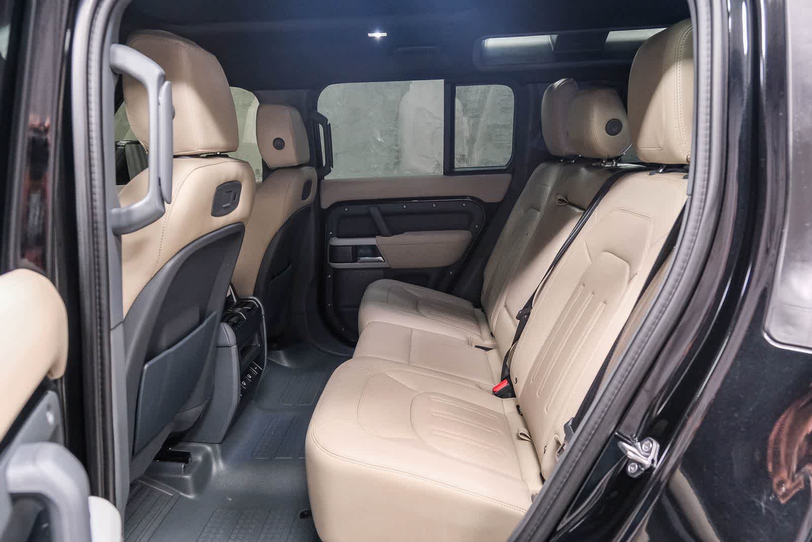 Thumbnail: 2022 Land Rover Defender - 22