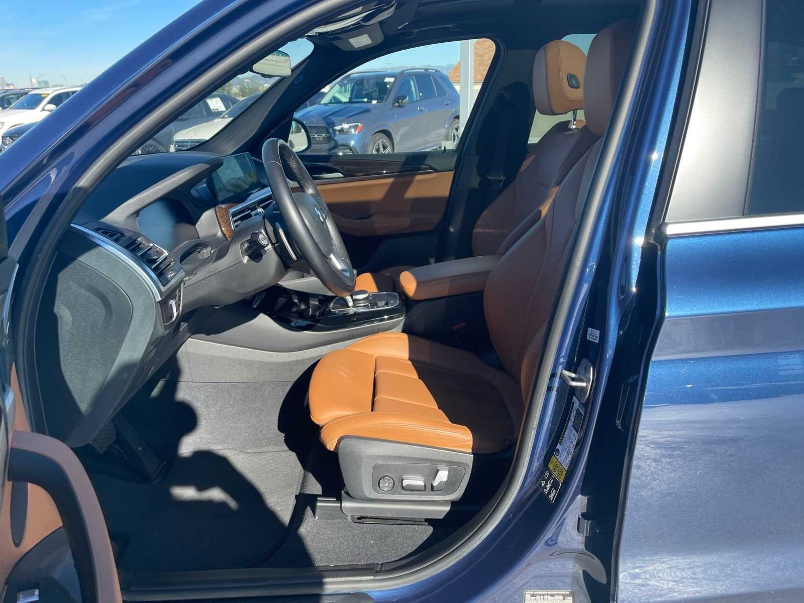 Thumbnail: 2023 BMW X3 - 8