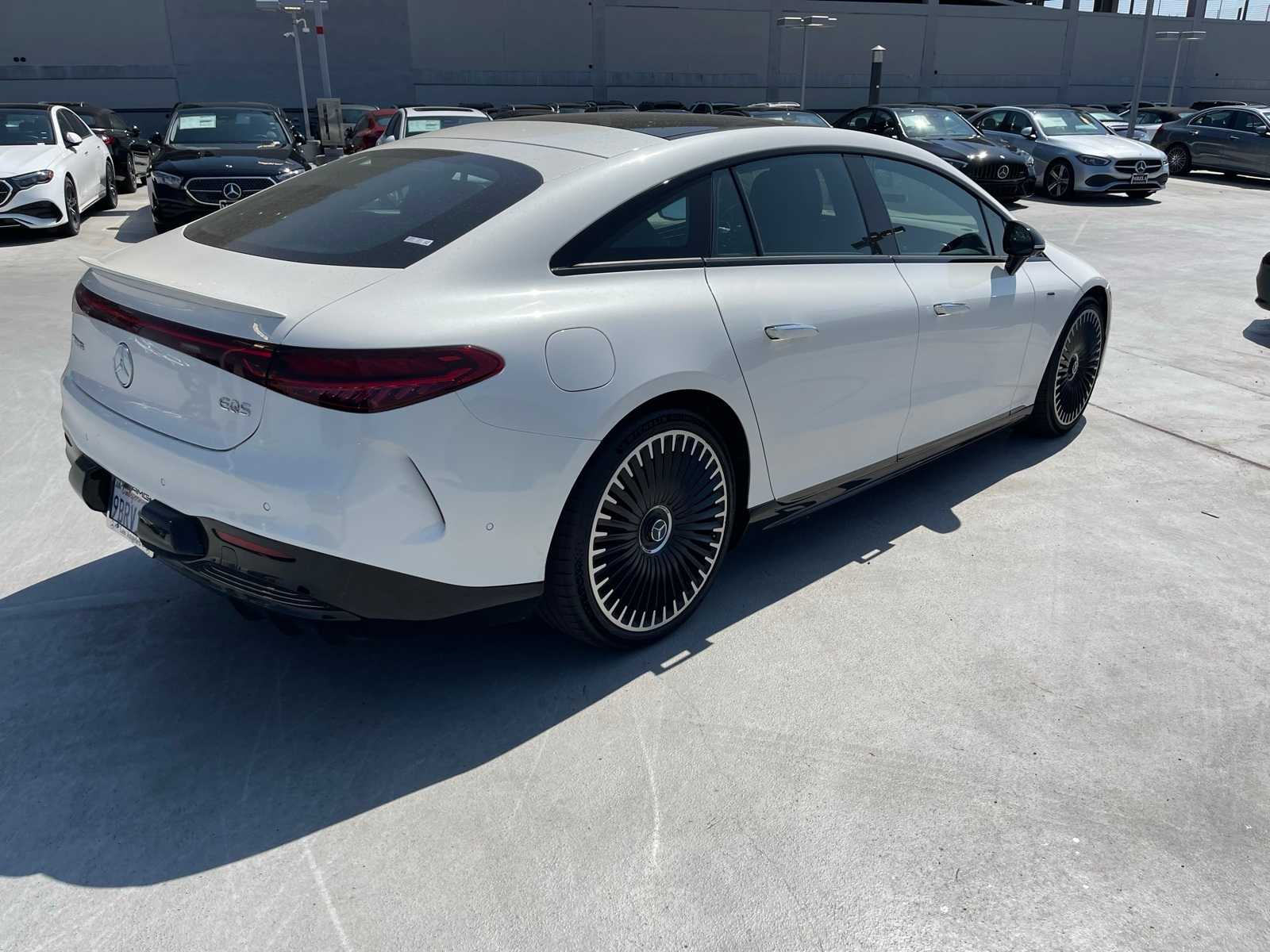 Thumbnail: 2022 Mercedes-Benz EQS - 3