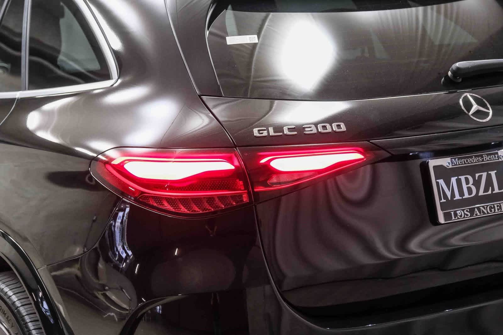 Thumbnail: 2025 Mercedes-Benz GLC - 7