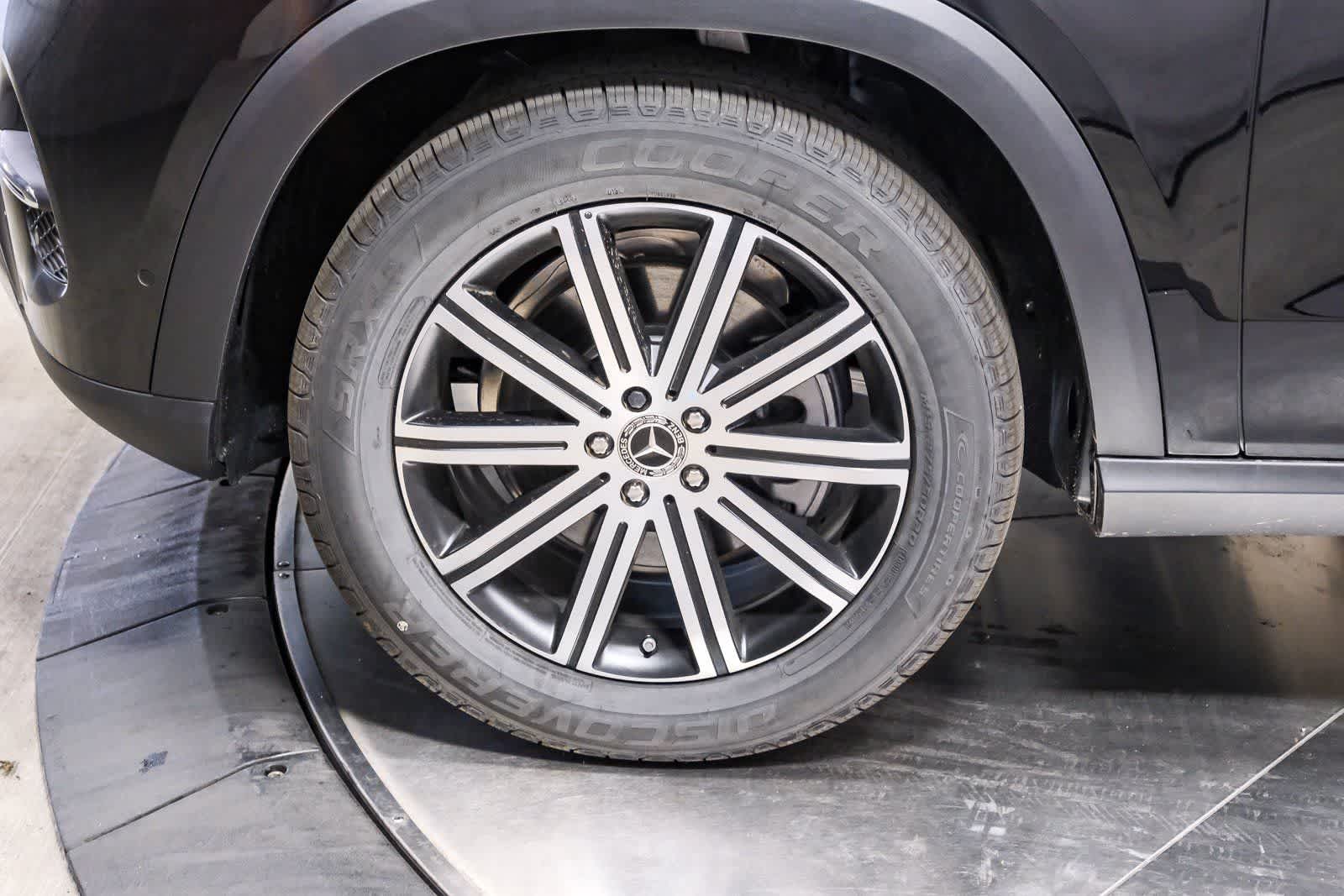 Thumbnail: 2026 Mercedes-Benz GLE - 10