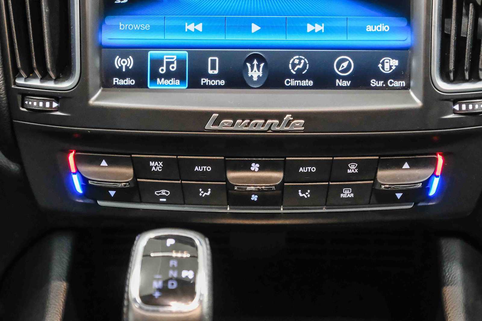 Thumbnail: 2019 Maserati Levante - 19