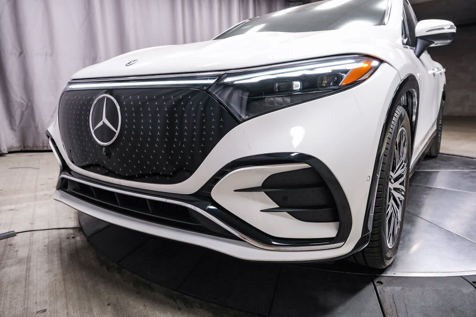 Thumbnail: 2026 Mercedes-Benz EQS - 12