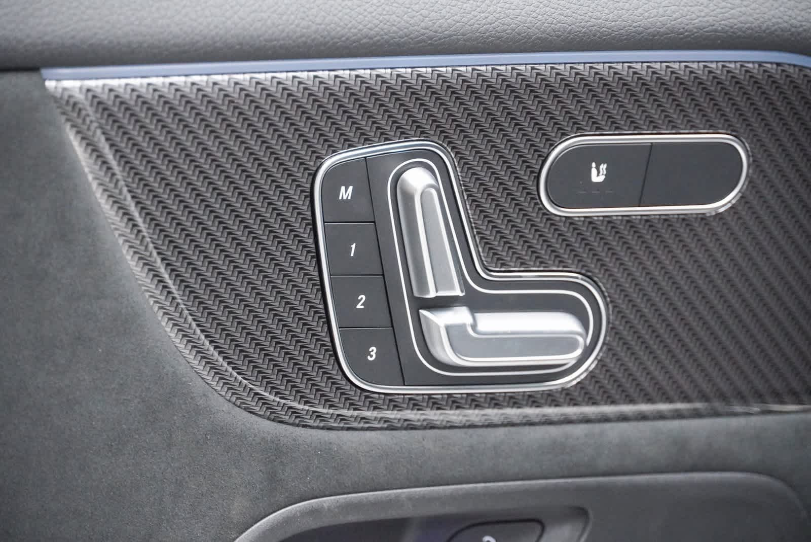 Thumbnail: 2025 Mercedes-Benz GLA - 22