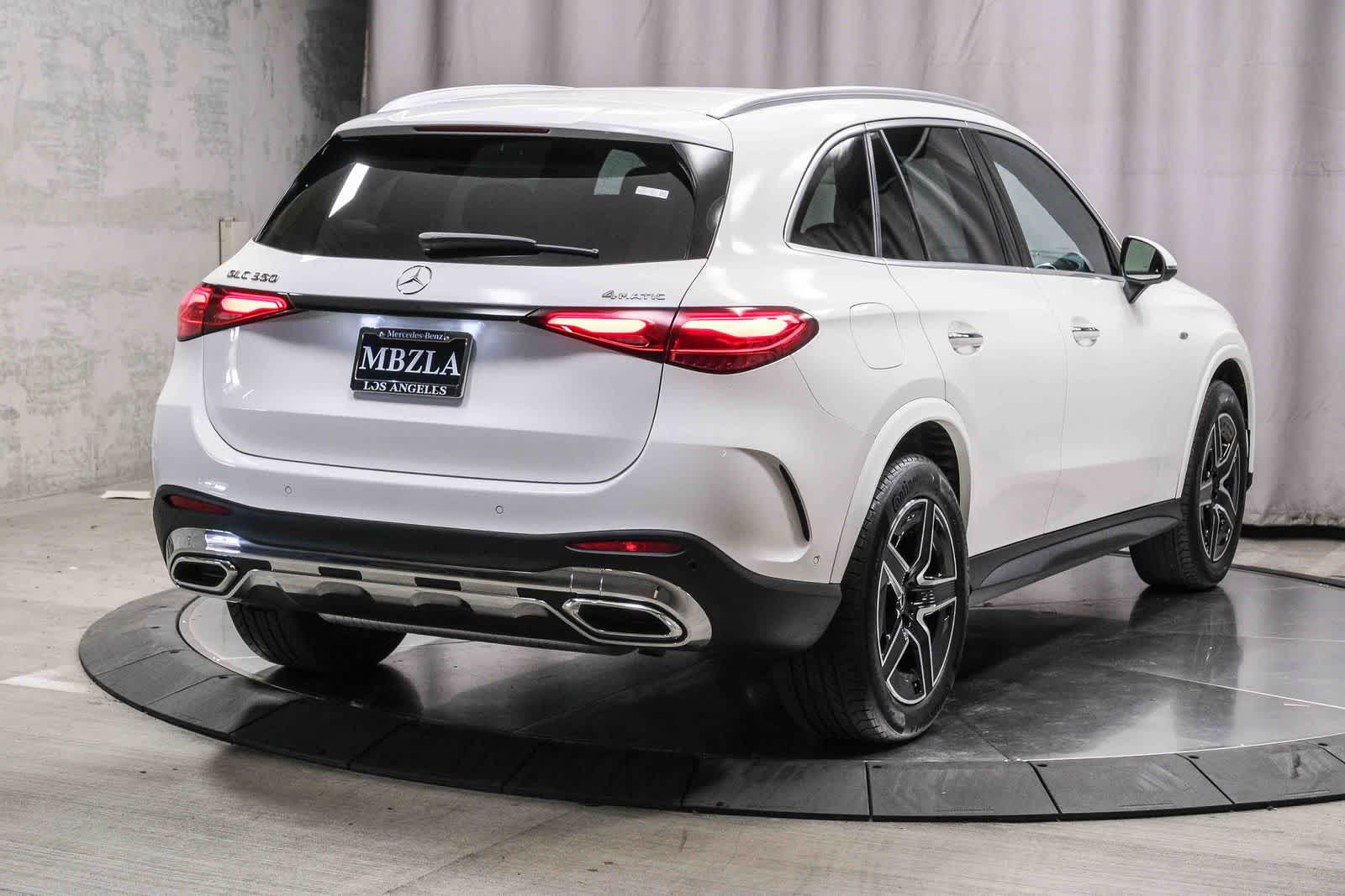 Thumbnail: 2025 Mercedes-Benz GLC - 4