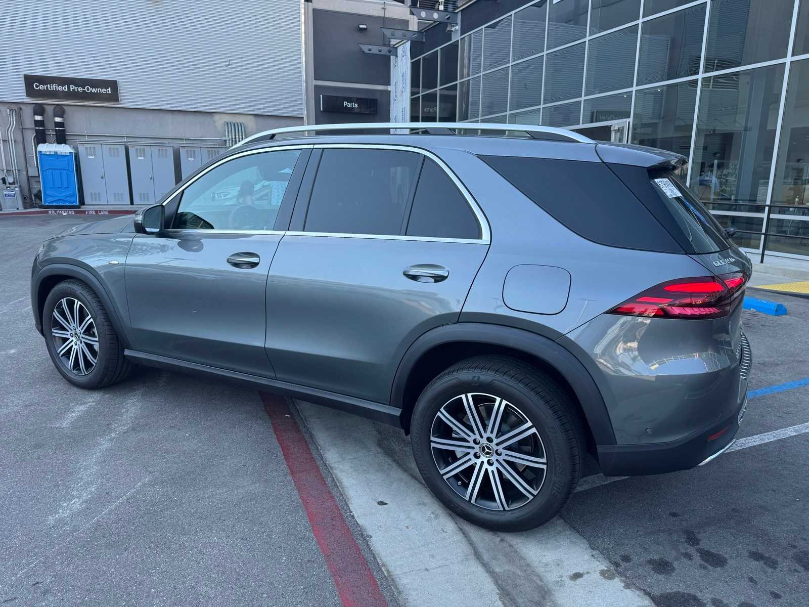 Thumbnail: 2025 Mercedes-Benz GLE - 6
