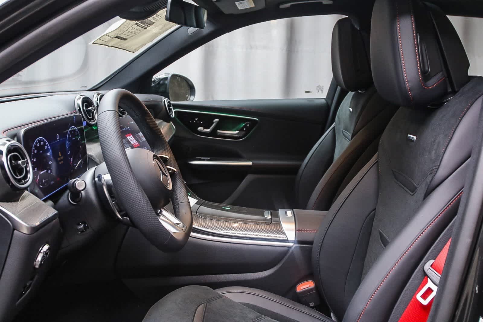 Thumbnail: 2025 Mercedes-Benz GLC - 17