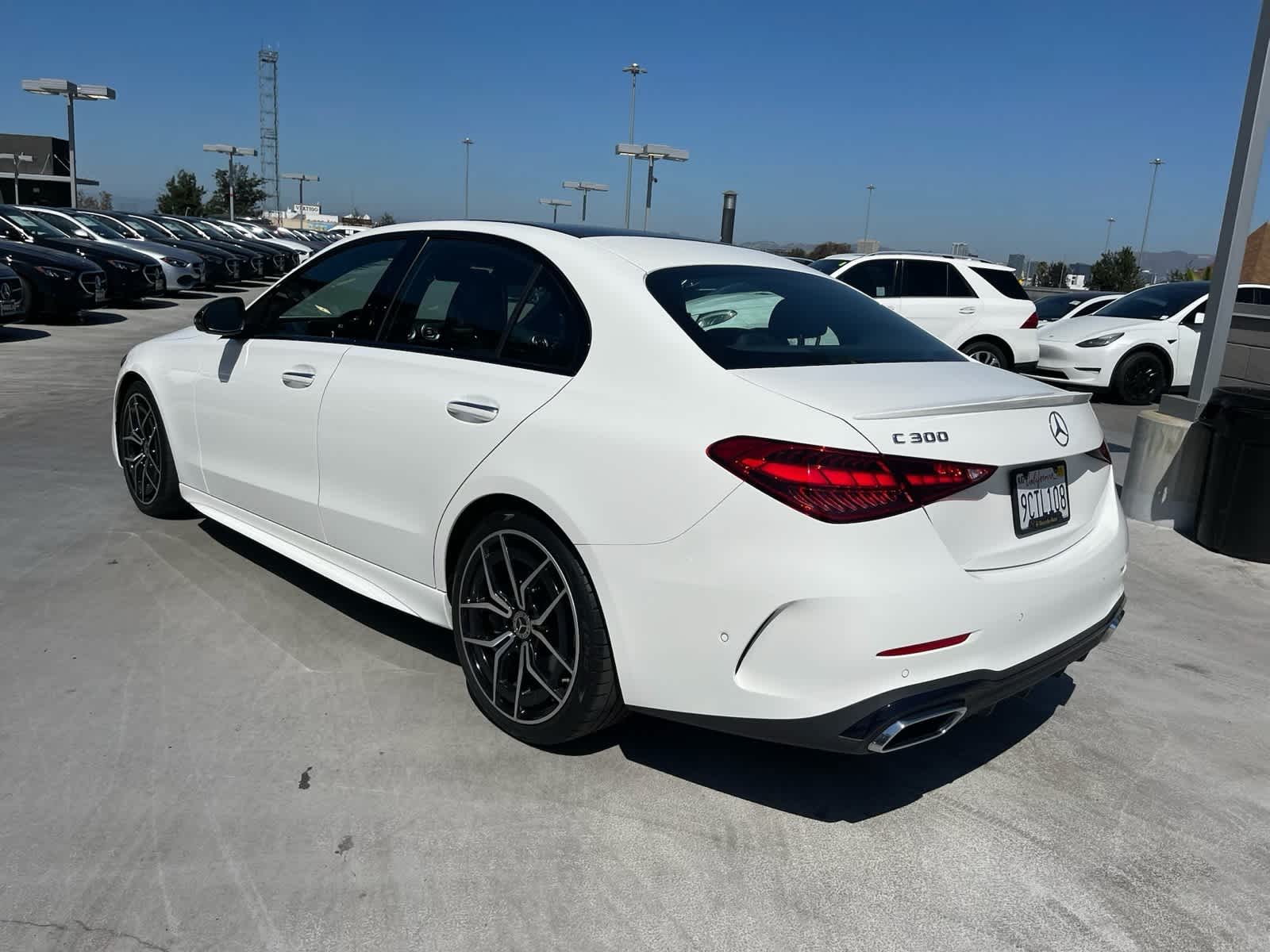 Thumbnail: 2022 Mercedes-Benz C-Class - 2
