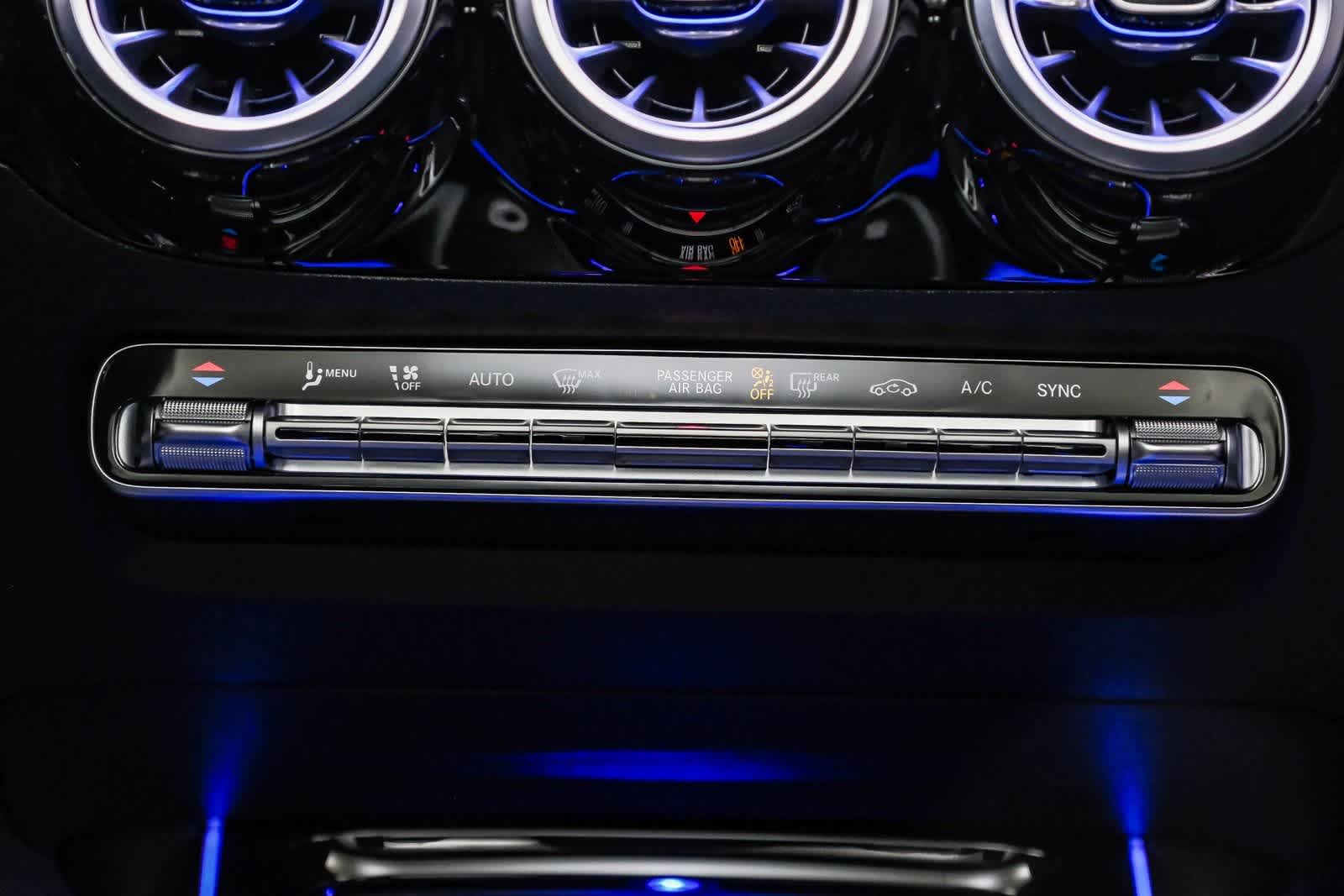 Thumbnail: 2025 Mercedes-Benz GLA - 15