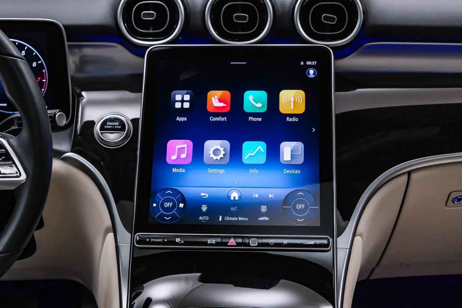 Thumbnail: 2025 Mercedes-Benz GLC - 14