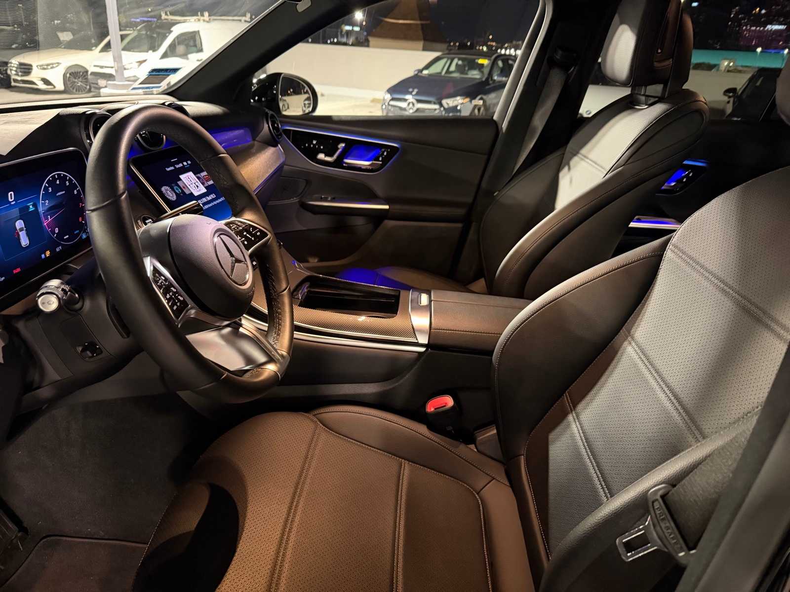 Thumbnail: 2025 Mercedes-Benz GLC - 6