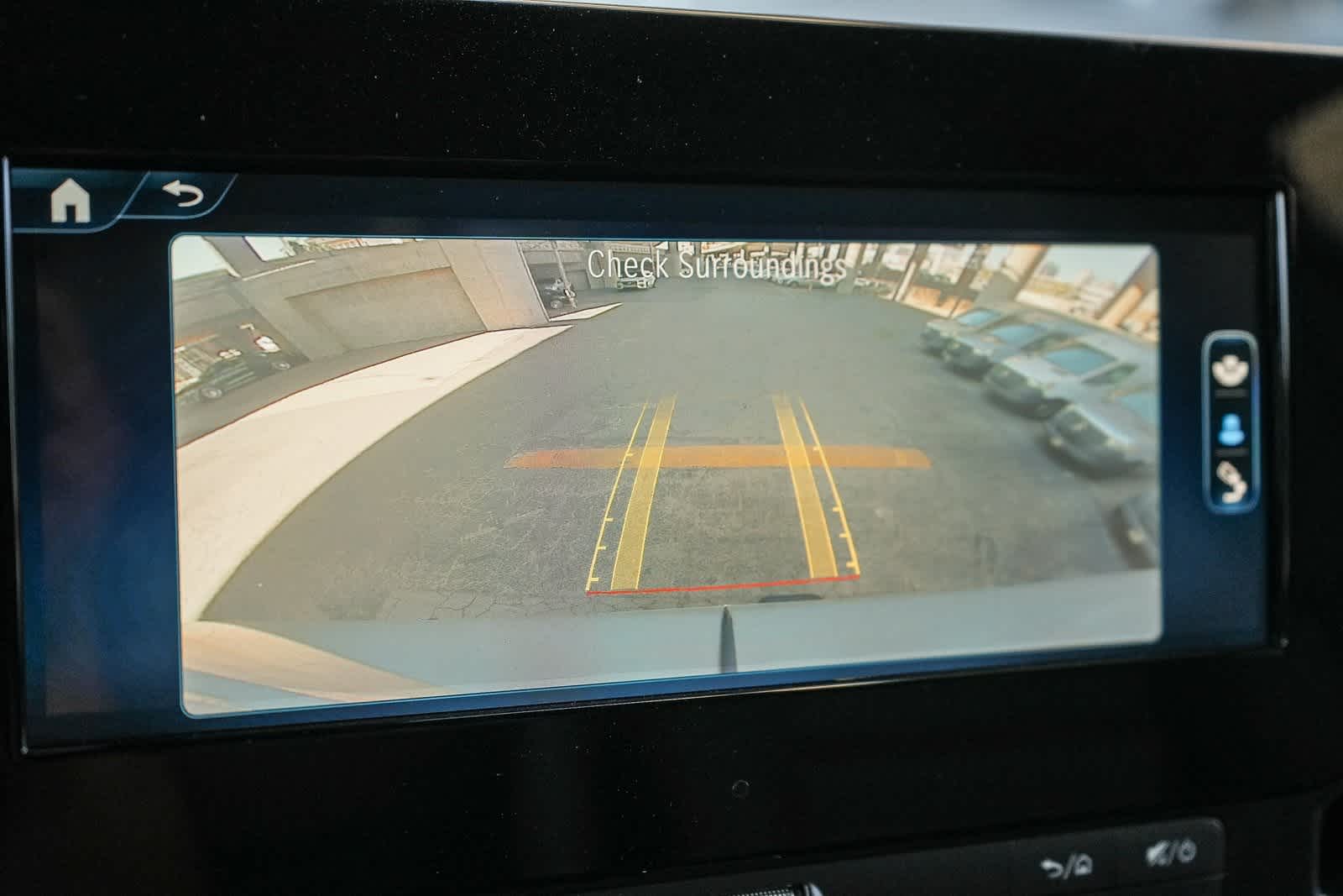 Thumbnail: 2025 Mercedes-Benz Sprinter - 22