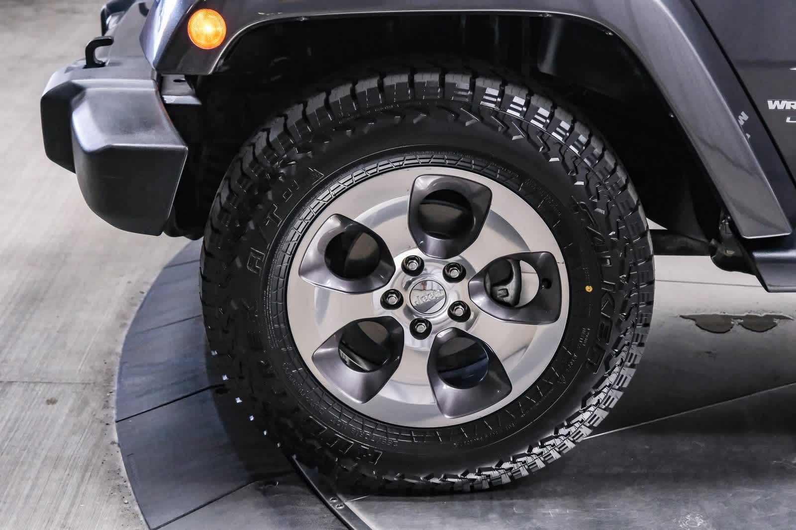 Thumbnail: 2018 Jeep Wrangler - 7