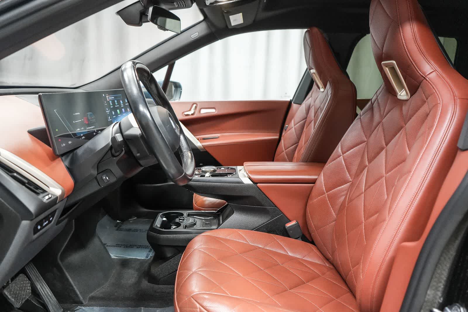 Thumbnail: 2023 BMW iX - 18