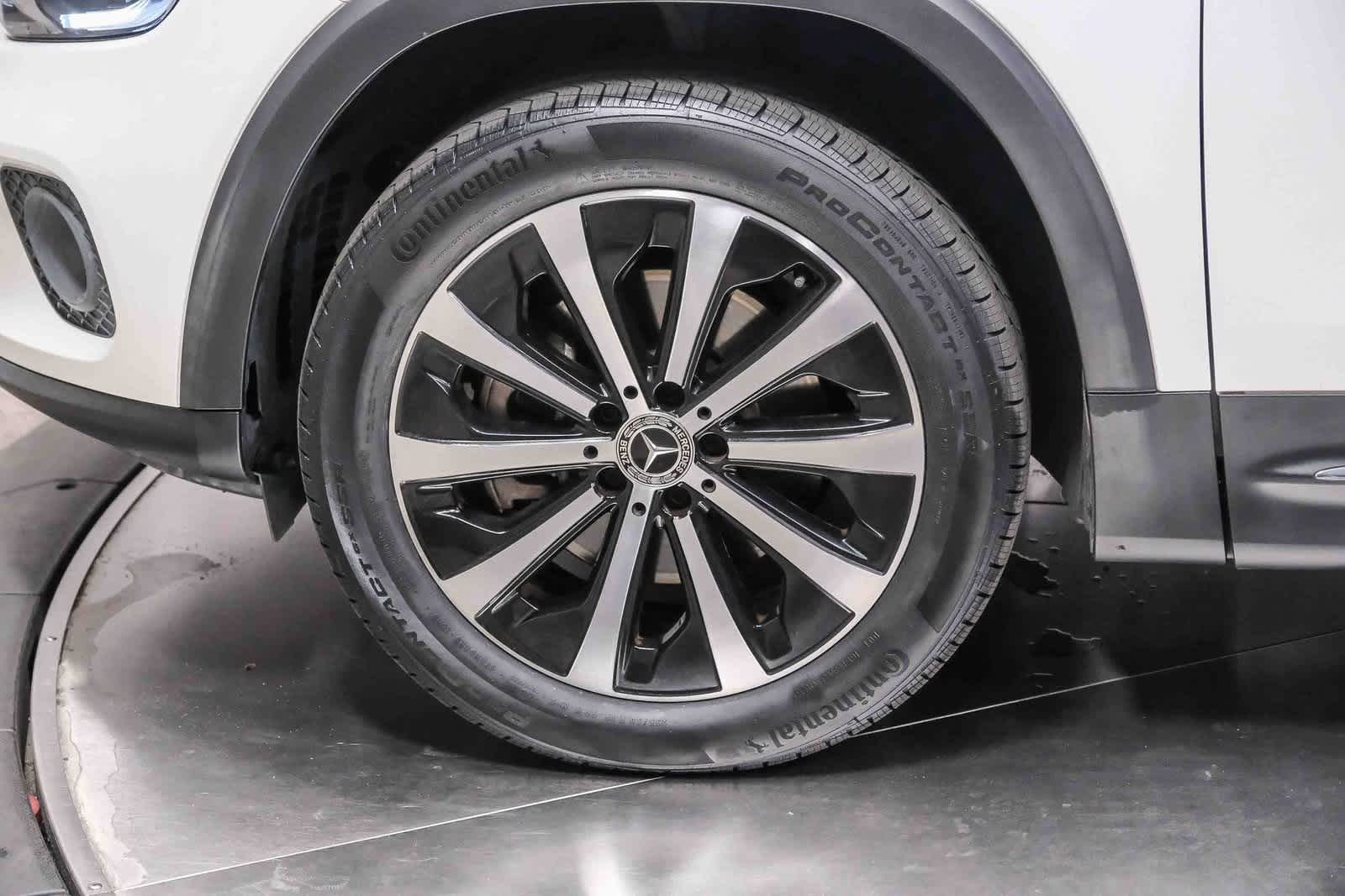 Thumbnail: 2021 Mercedes-Benz GLB - 10