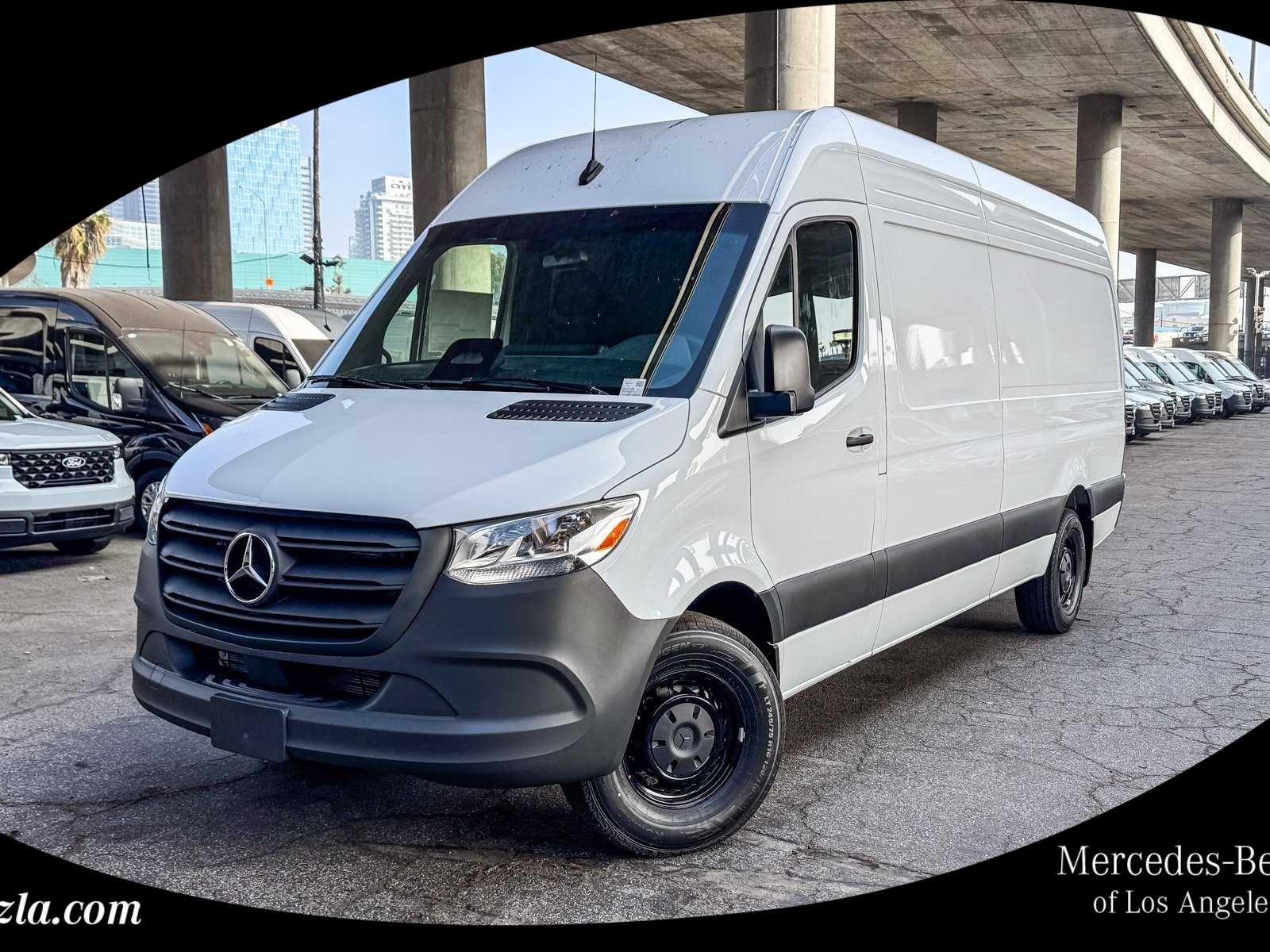 Thumbnail: 2026 Mercedes-Benz Sprinter - 1