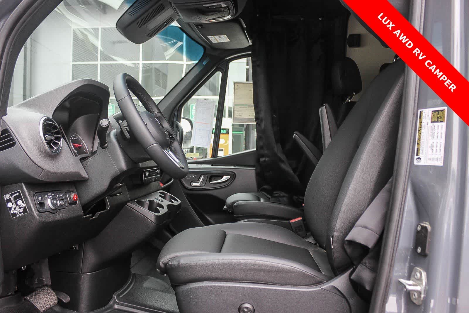 Thumbnail: 2023 Mercedes-Benz Sprinter - 30