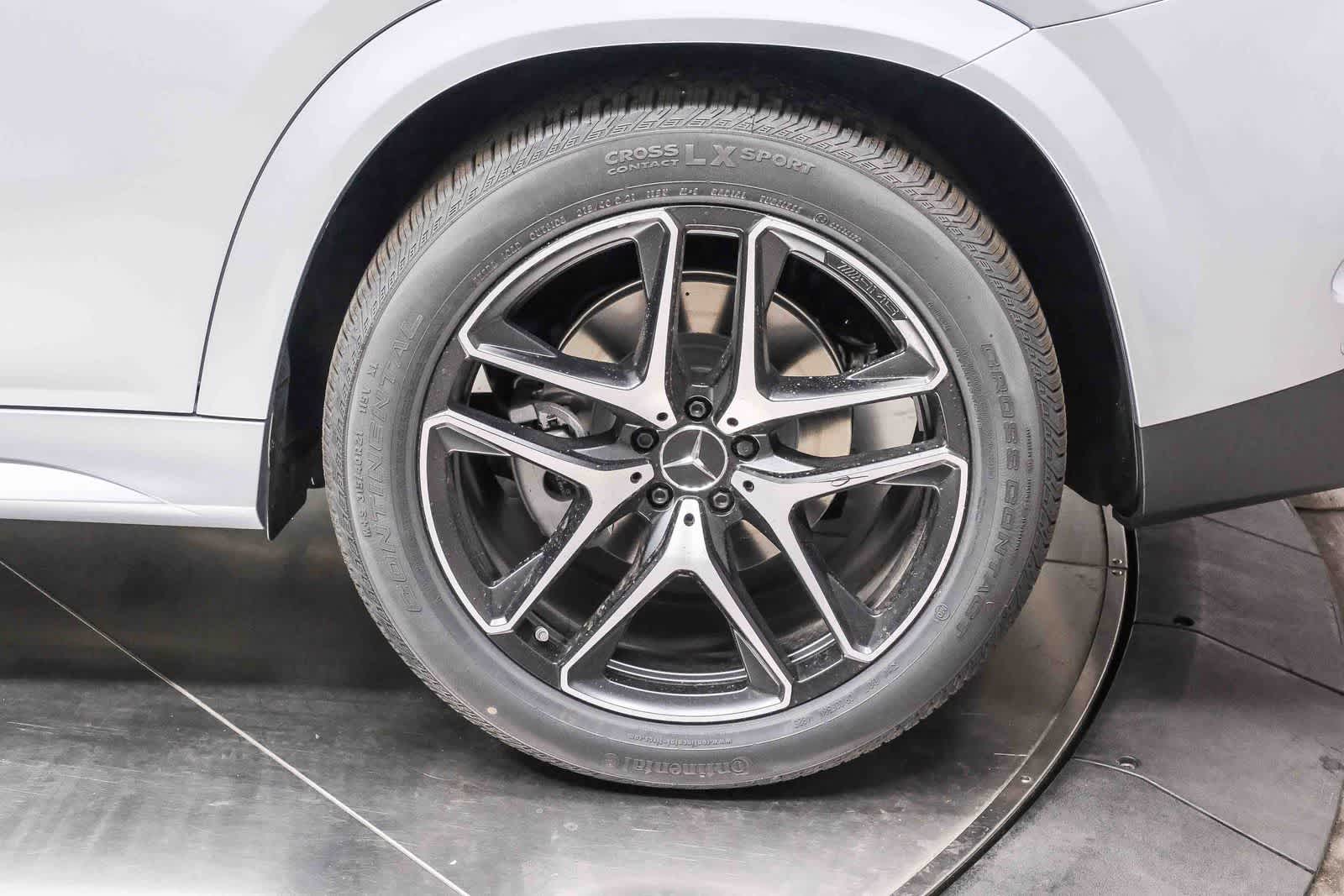 Thumbnail: 2026 Mercedes-Benz GLE - 9