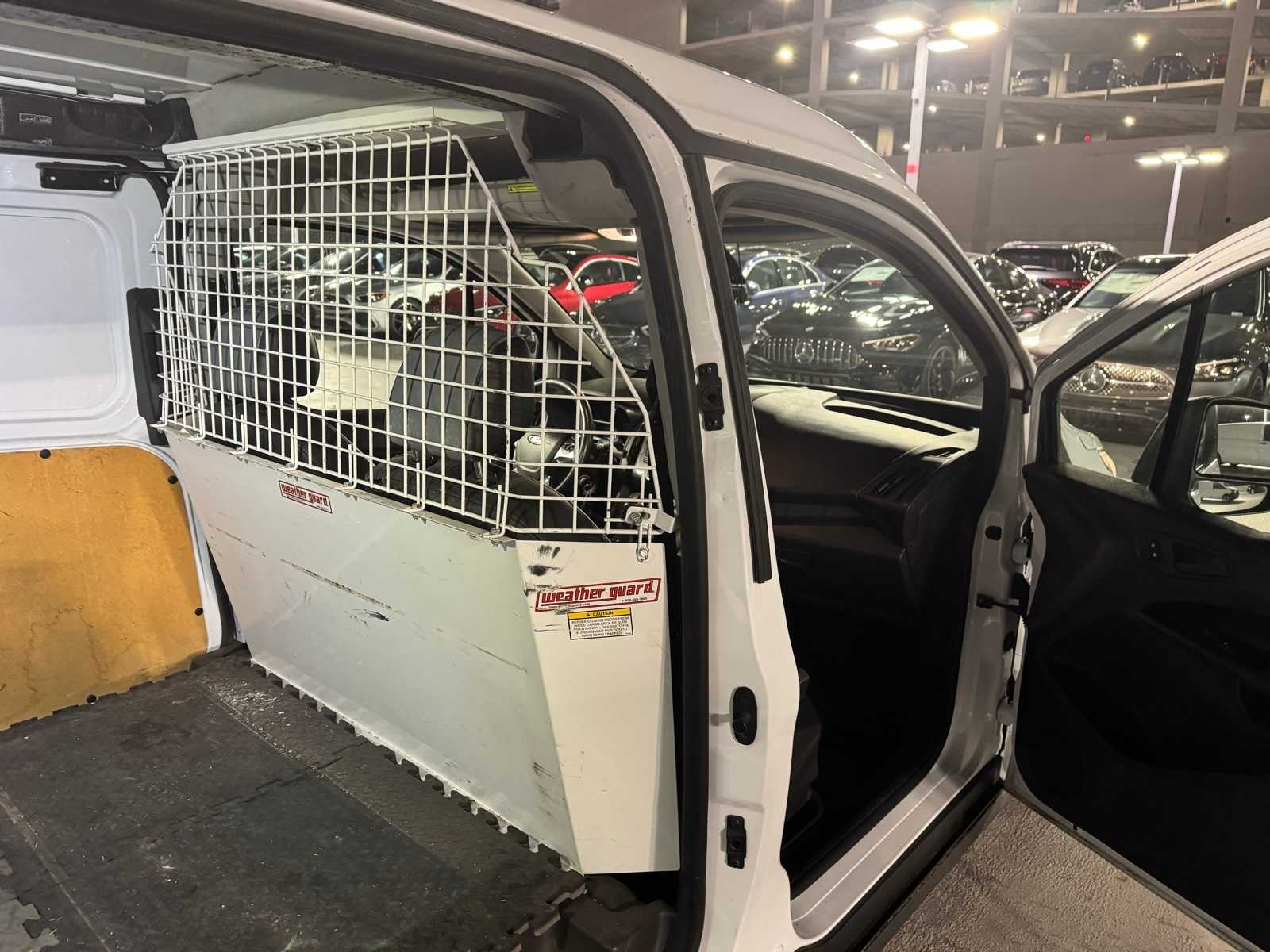 Thumbnail: 2017 Ford Transit Series - 9