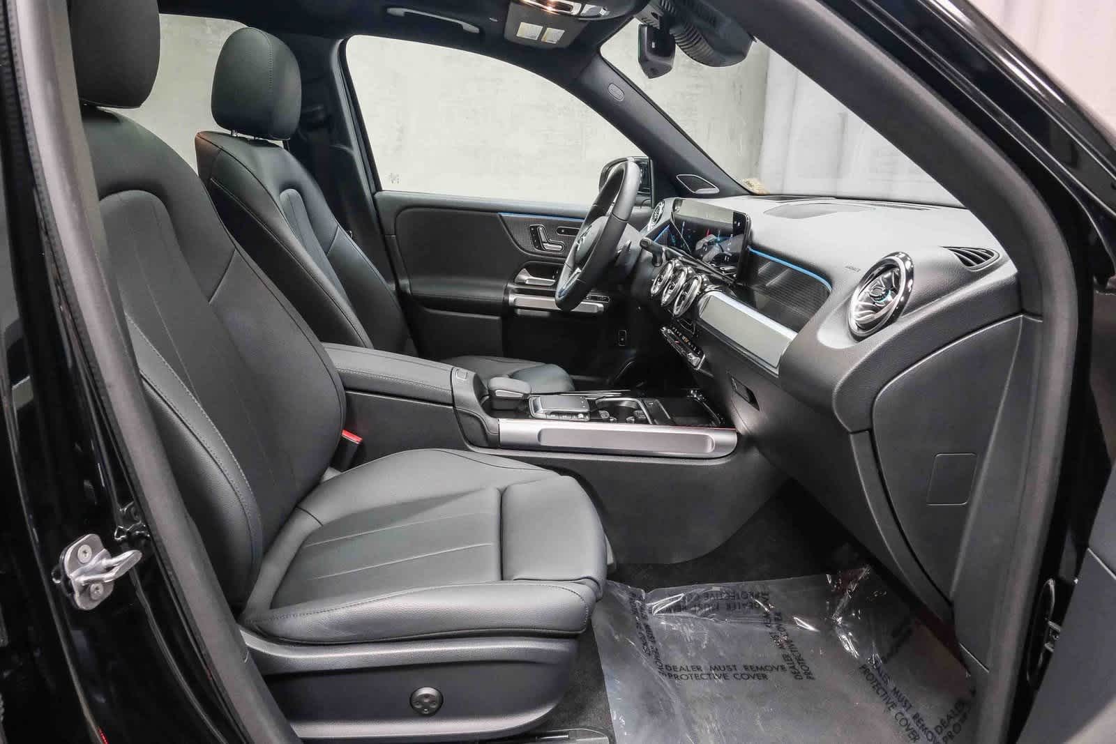 Thumbnail: 2023 Mercedes-Benz EQB - 18