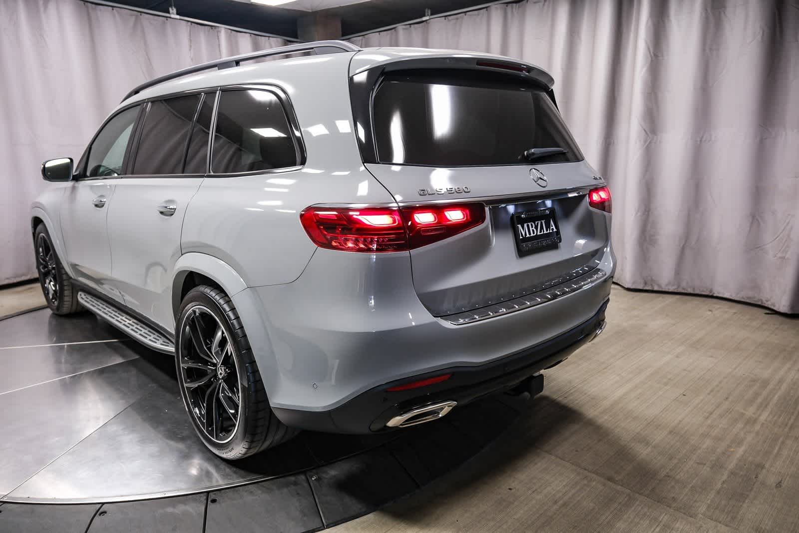 Thumbnail: 2025 Mercedes-Benz GLS - 8