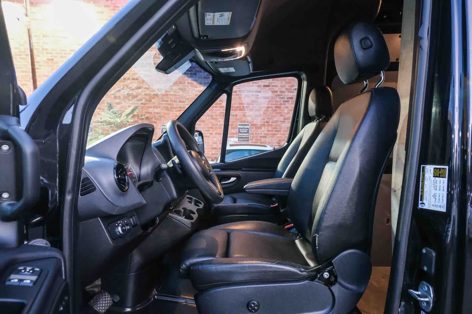 Thumbnail: 2021 Mercedes-Benz Sprinter - 19