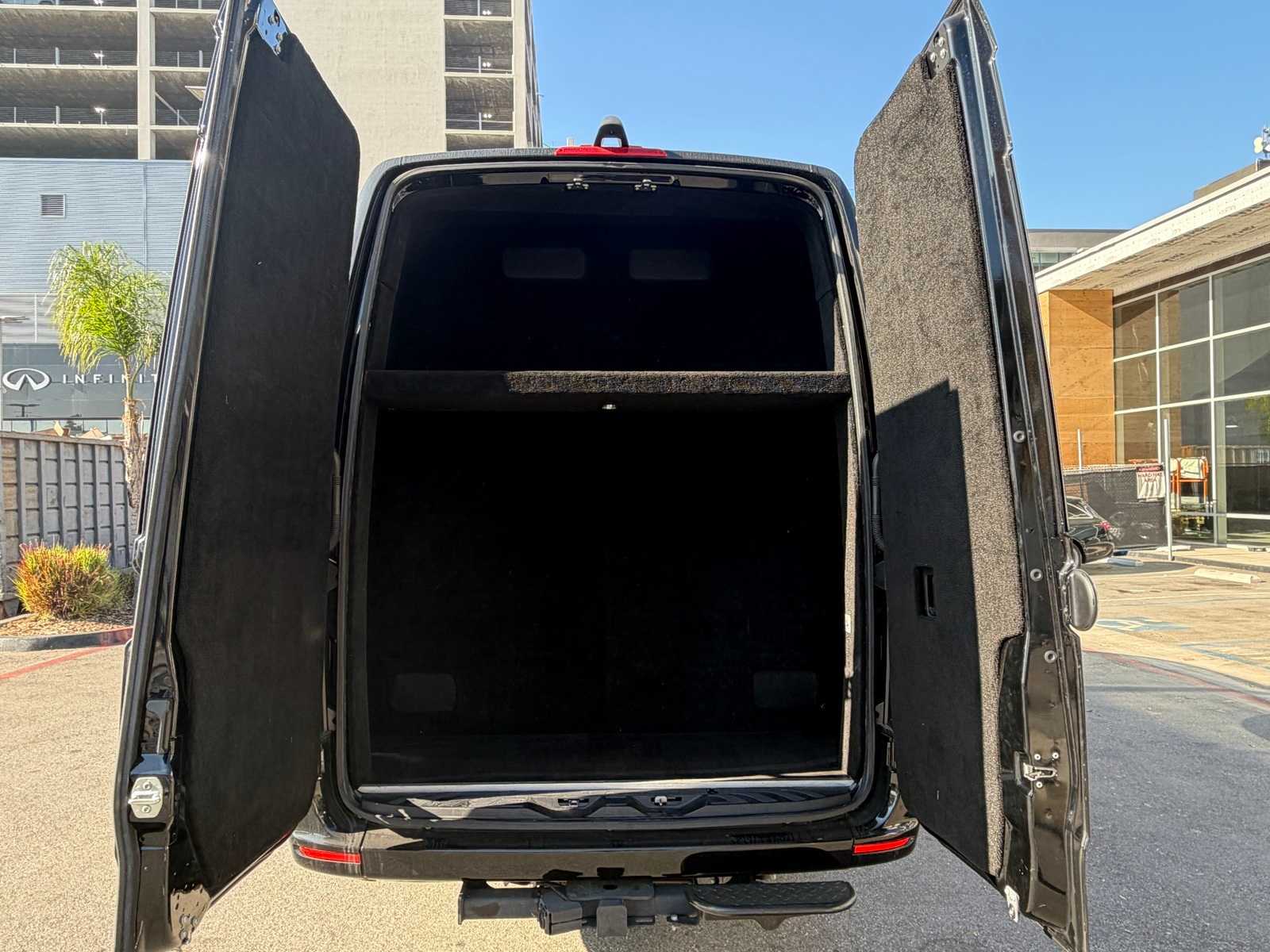 Thumbnail: 2023 Mercedes-Benz Sprinter - 4