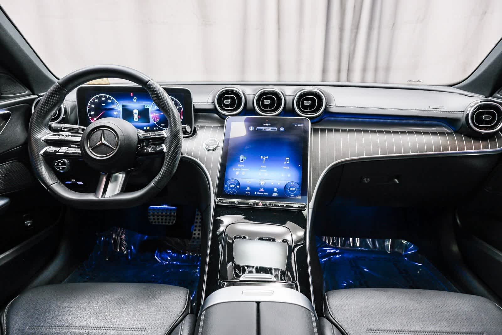 Thumbnail: 2023 Mercedes-Benz C-Class - 13