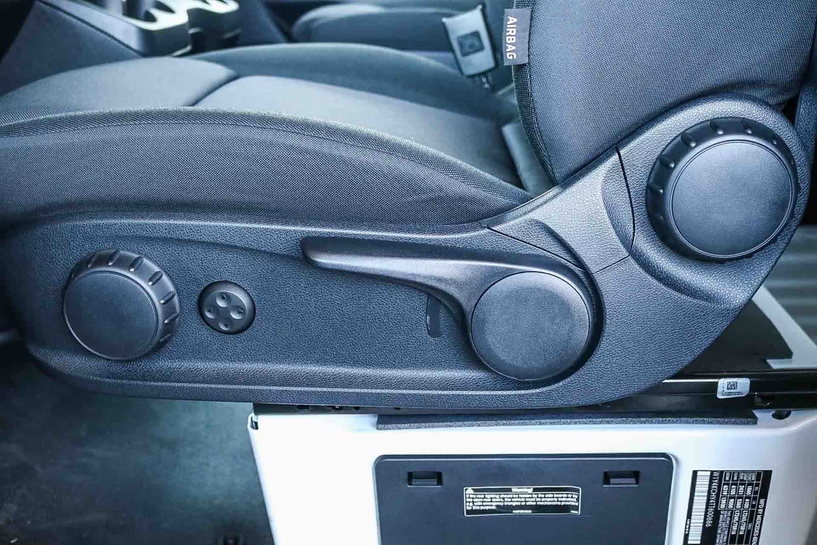 Thumbnail: 2026 Mercedes-Benz Sprinter - 19