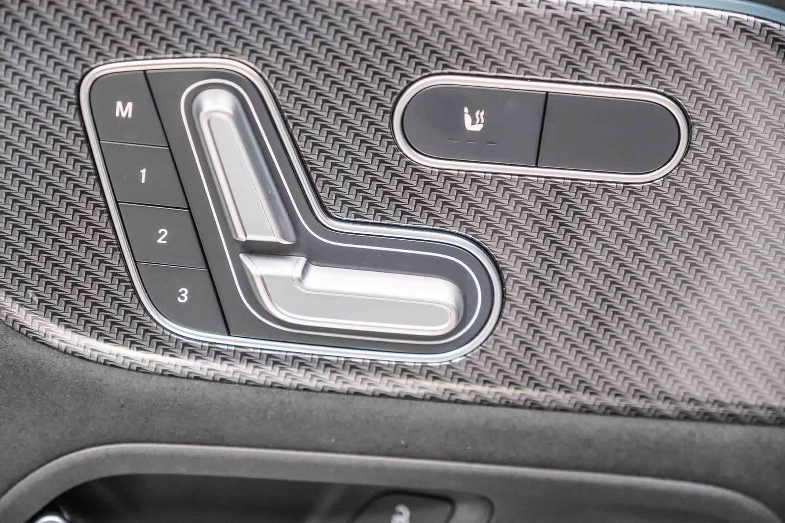 Thumbnail: 2025 Mercedes-Benz GLA - 24