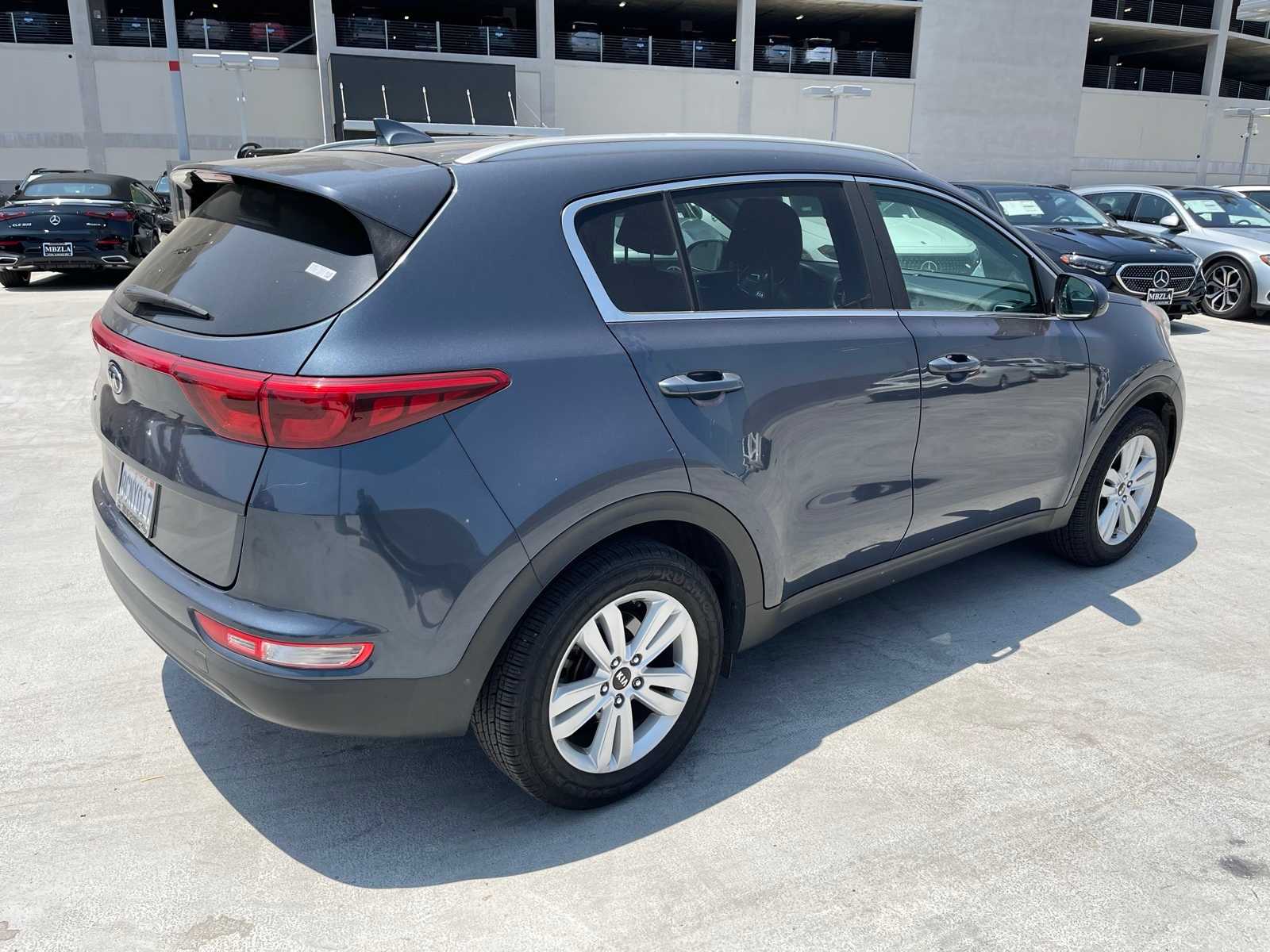 Thumbnail: 2018 Kia Sportage - 3