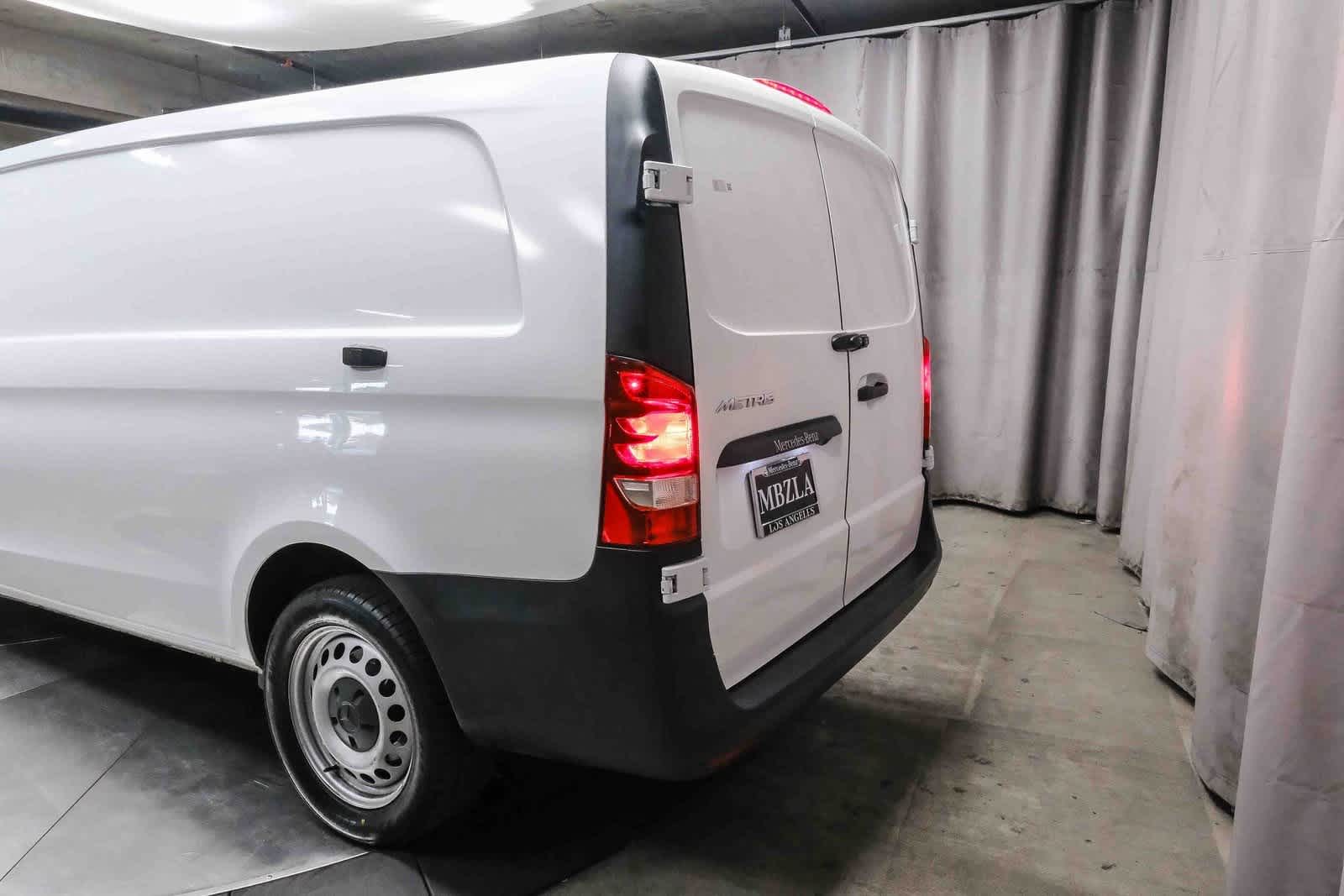 Thumbnail: 2022 Mercedes-Benz Metris - 8