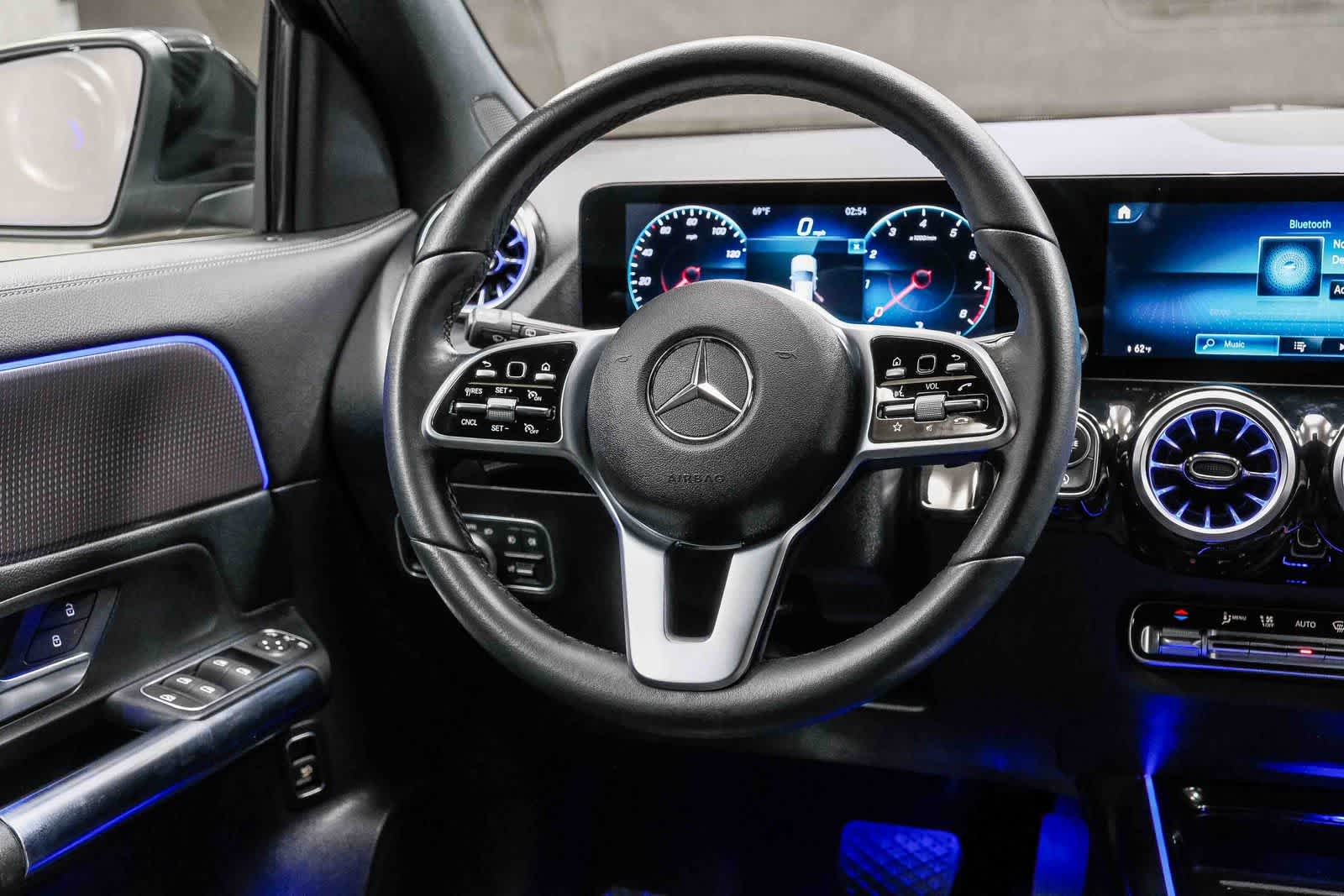Thumbnail: 2022 Mercedes-Benz GLA - 17
